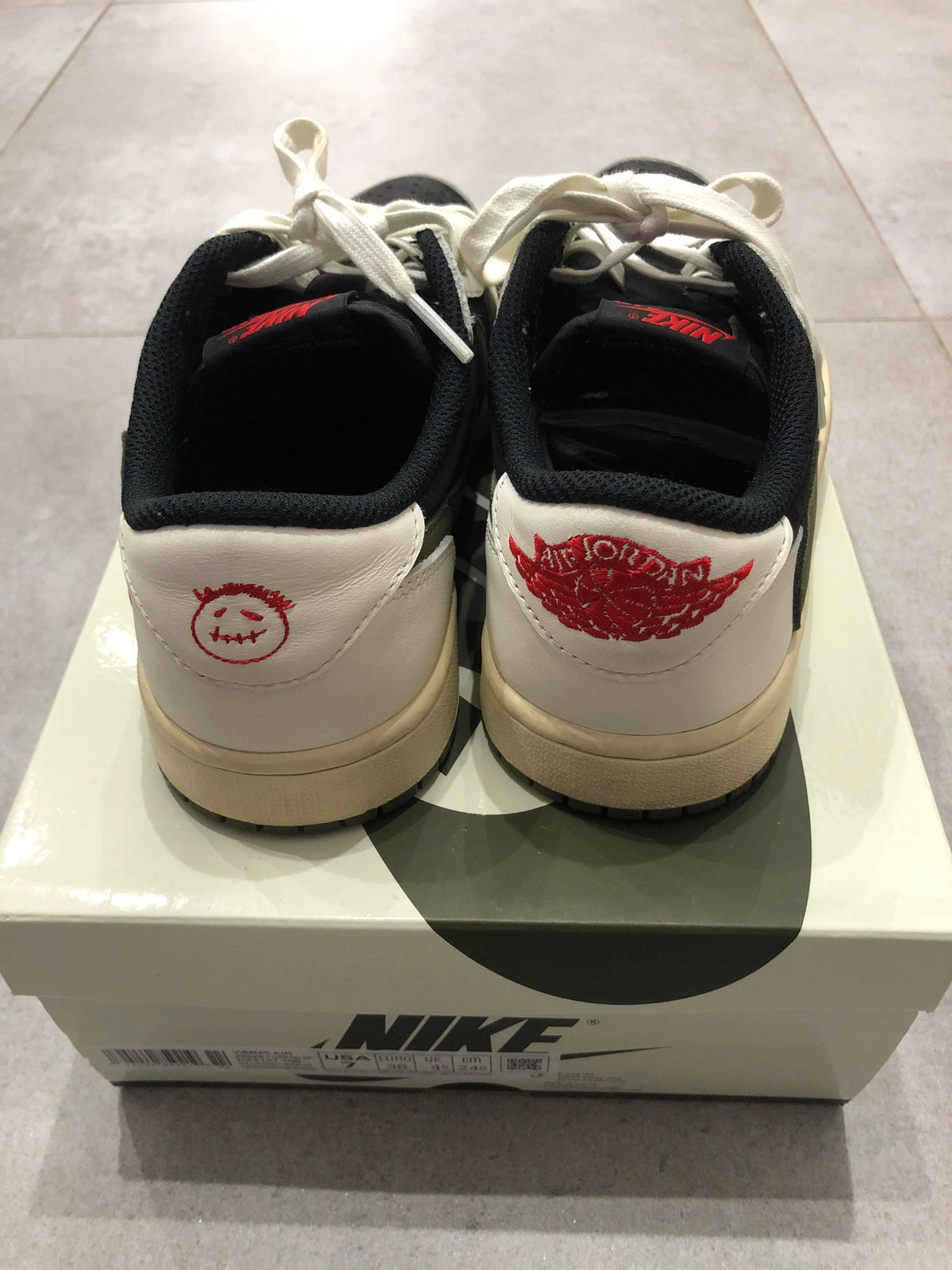 Air Jordan 1 Low x Travis Scott „Olive”