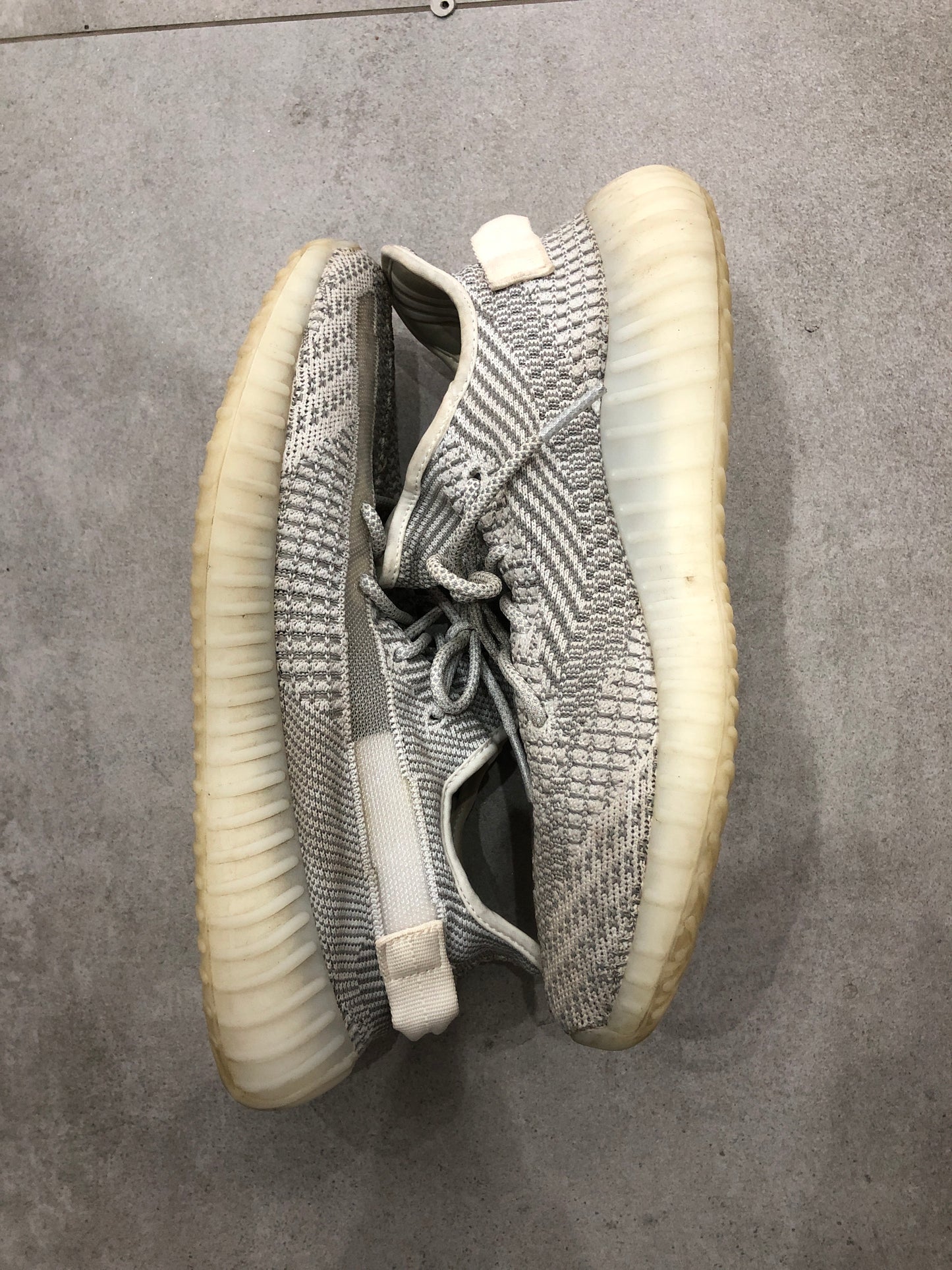 Adidas Yeezy 350V2