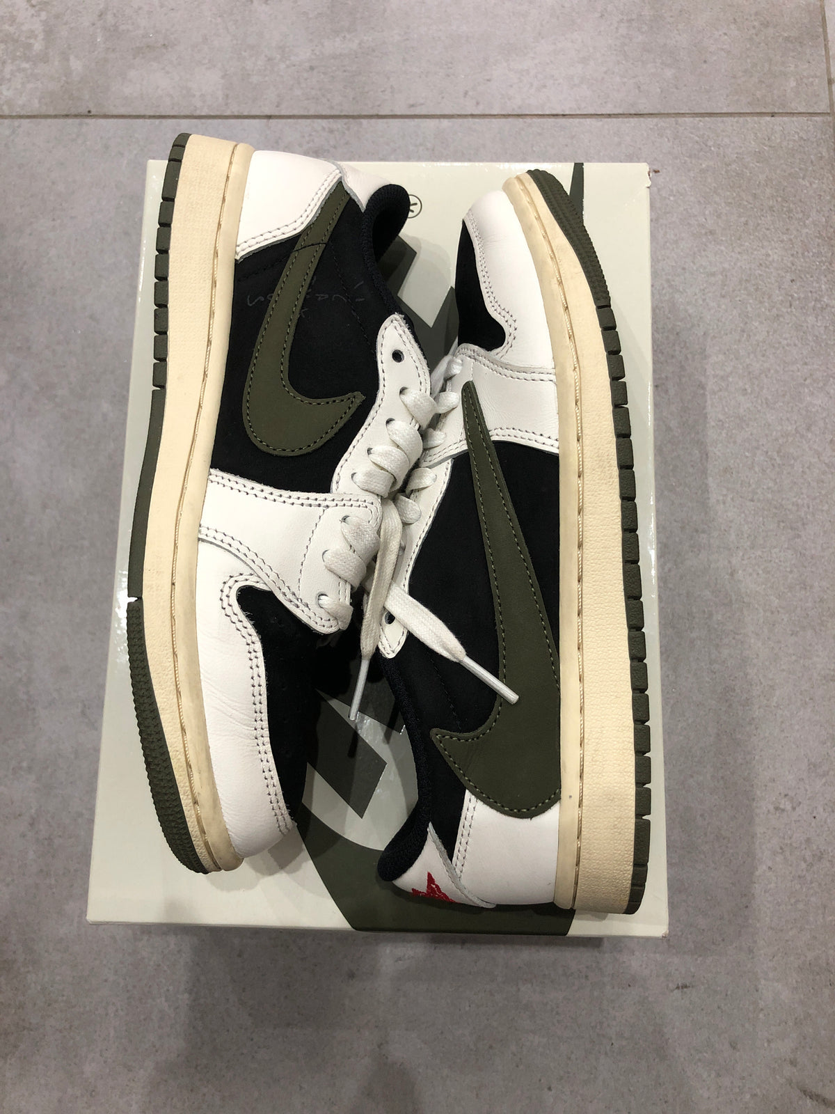 Air Jordan 1 Low x Travis Scott „Olive”