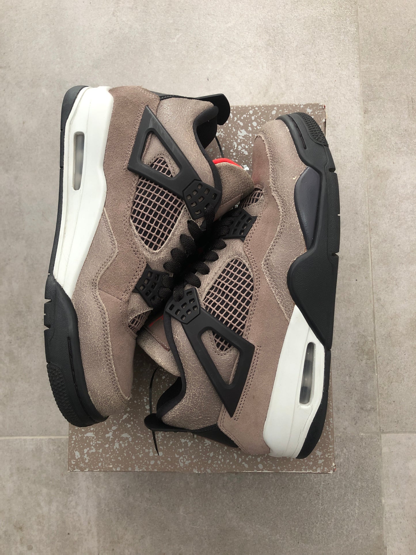 Jordan 4 Taupe Haze