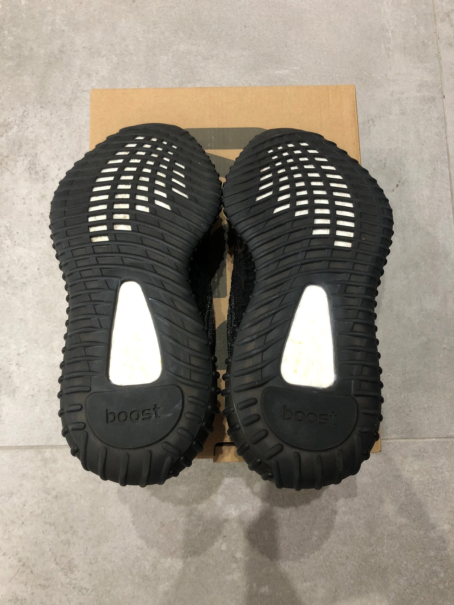 Yeezy 350 v2 MX Rock