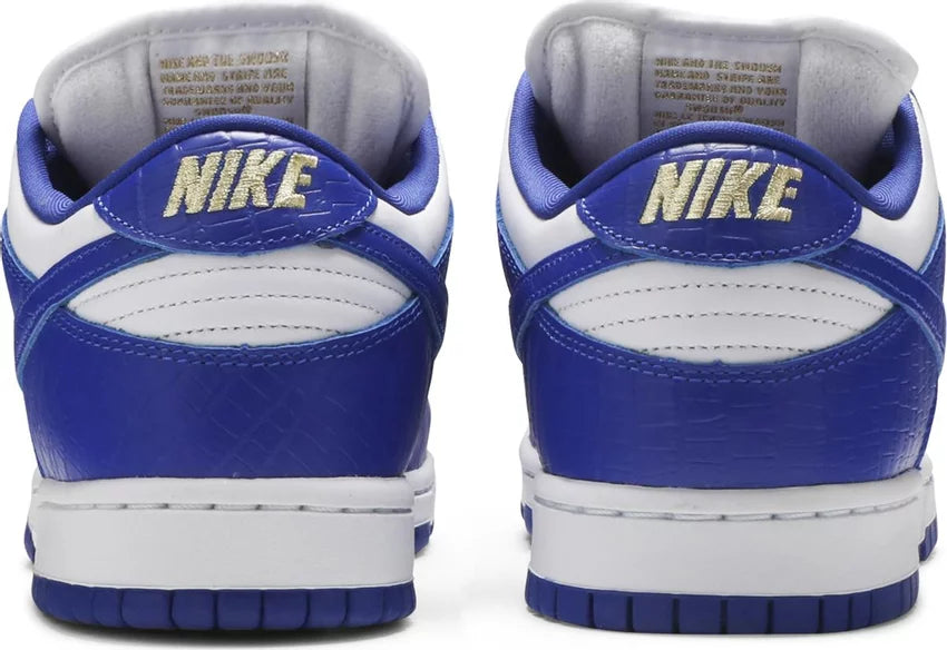 Nike SB Dunk Low Supreme Stars Hyper Royal