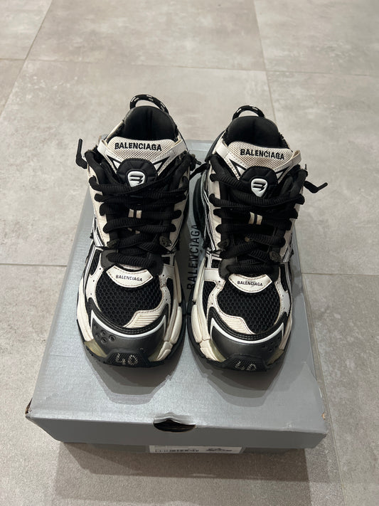 Balenciaga Runner panda