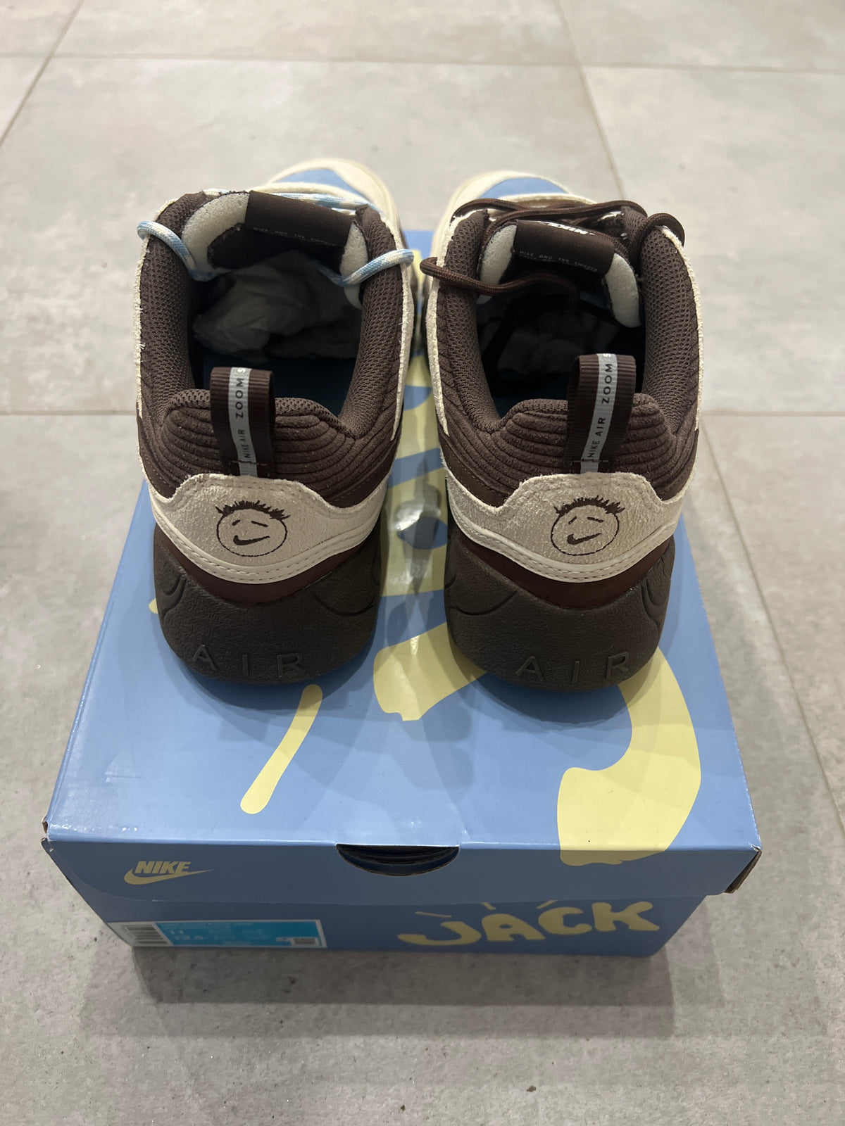 Nike Zoom Field Jaxx x Travis Scott