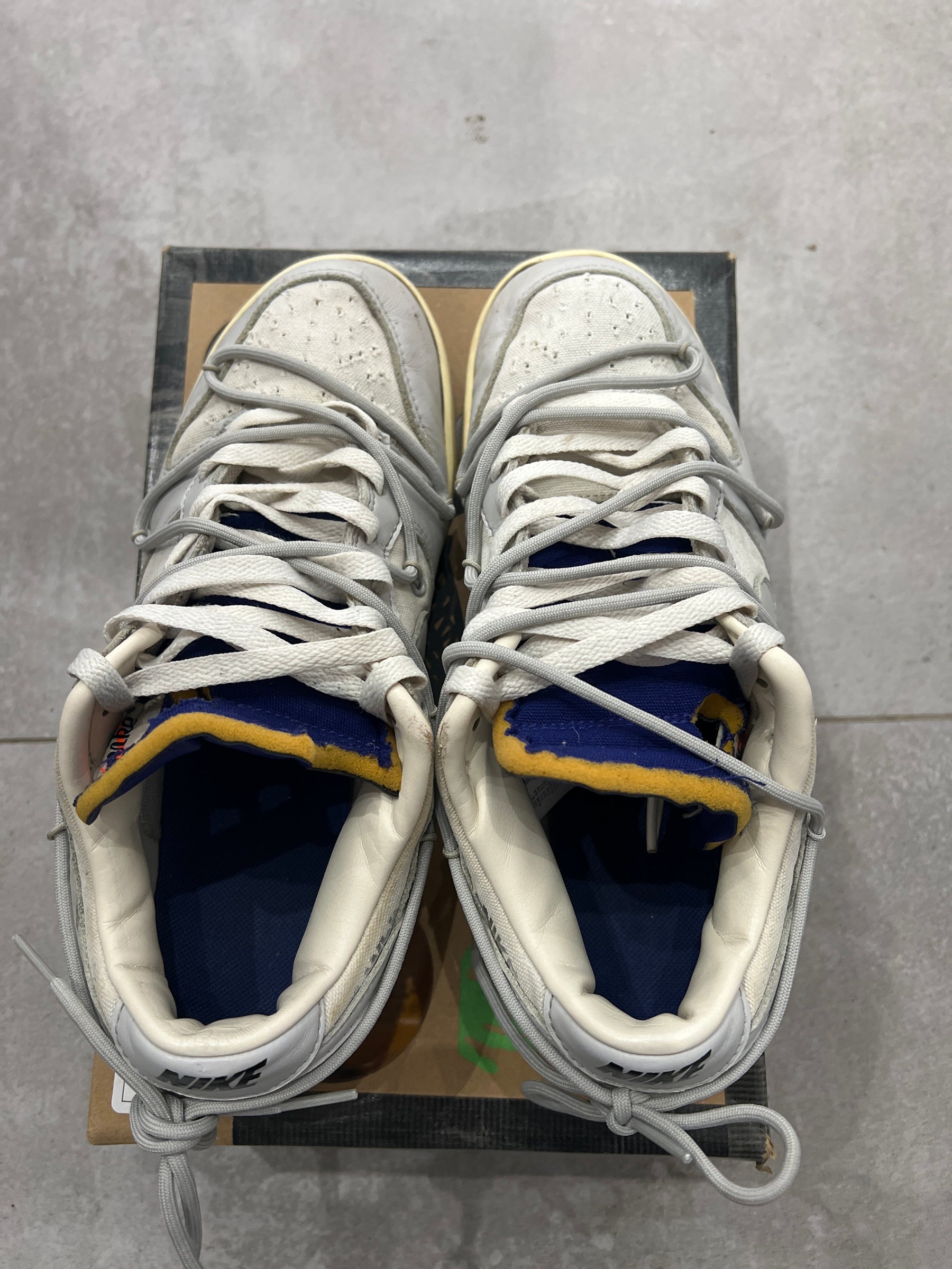 Dunk x off-white lot23