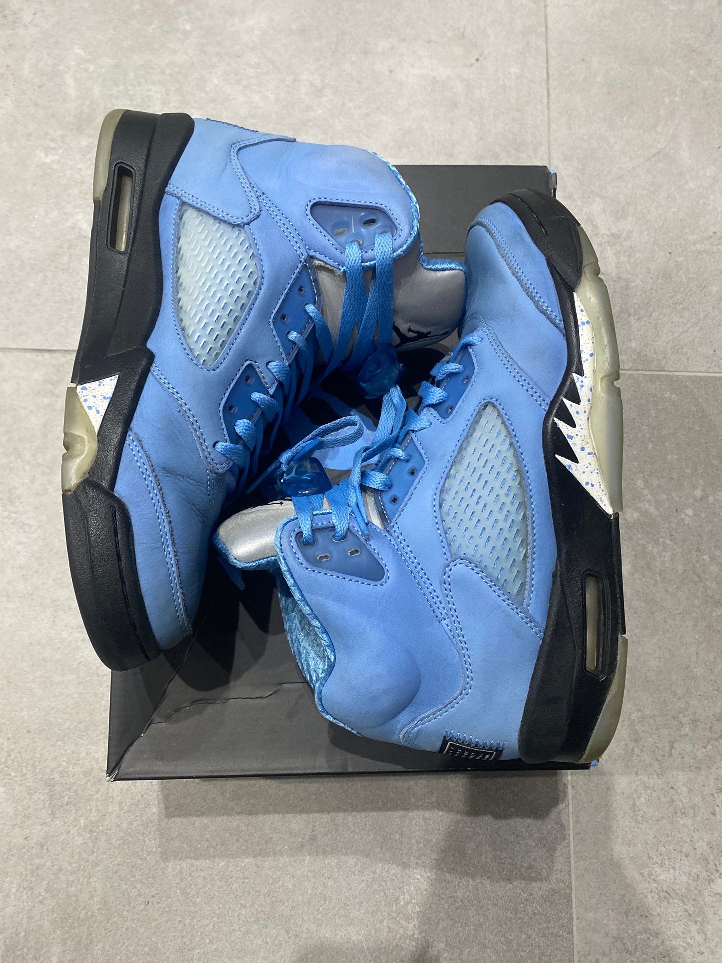 Jordan 5 Unc