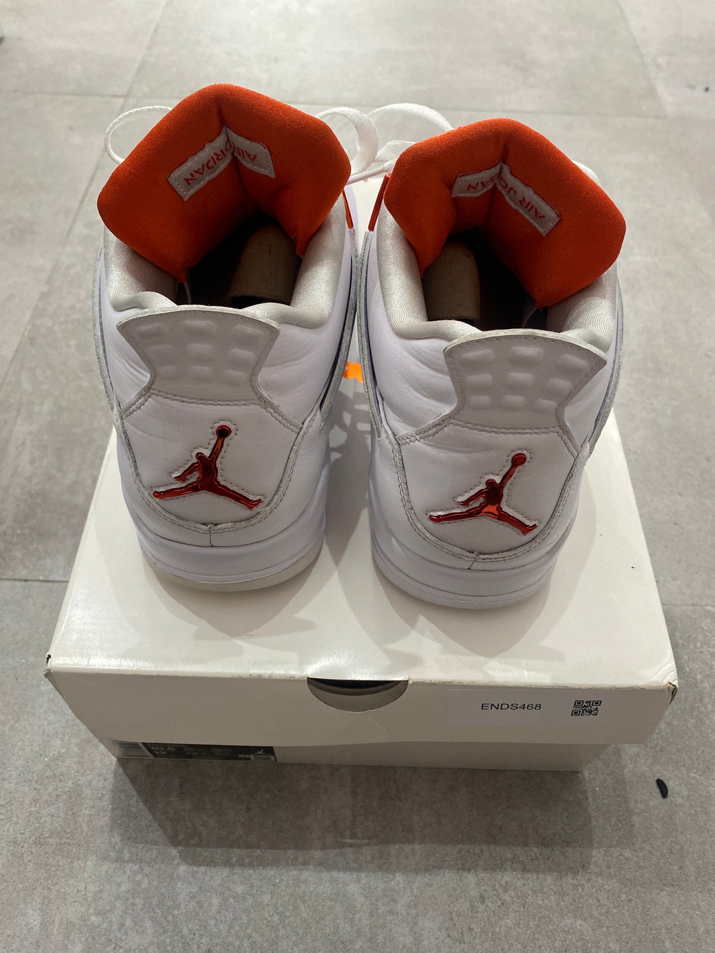 Jordan 4 Metallic Orange