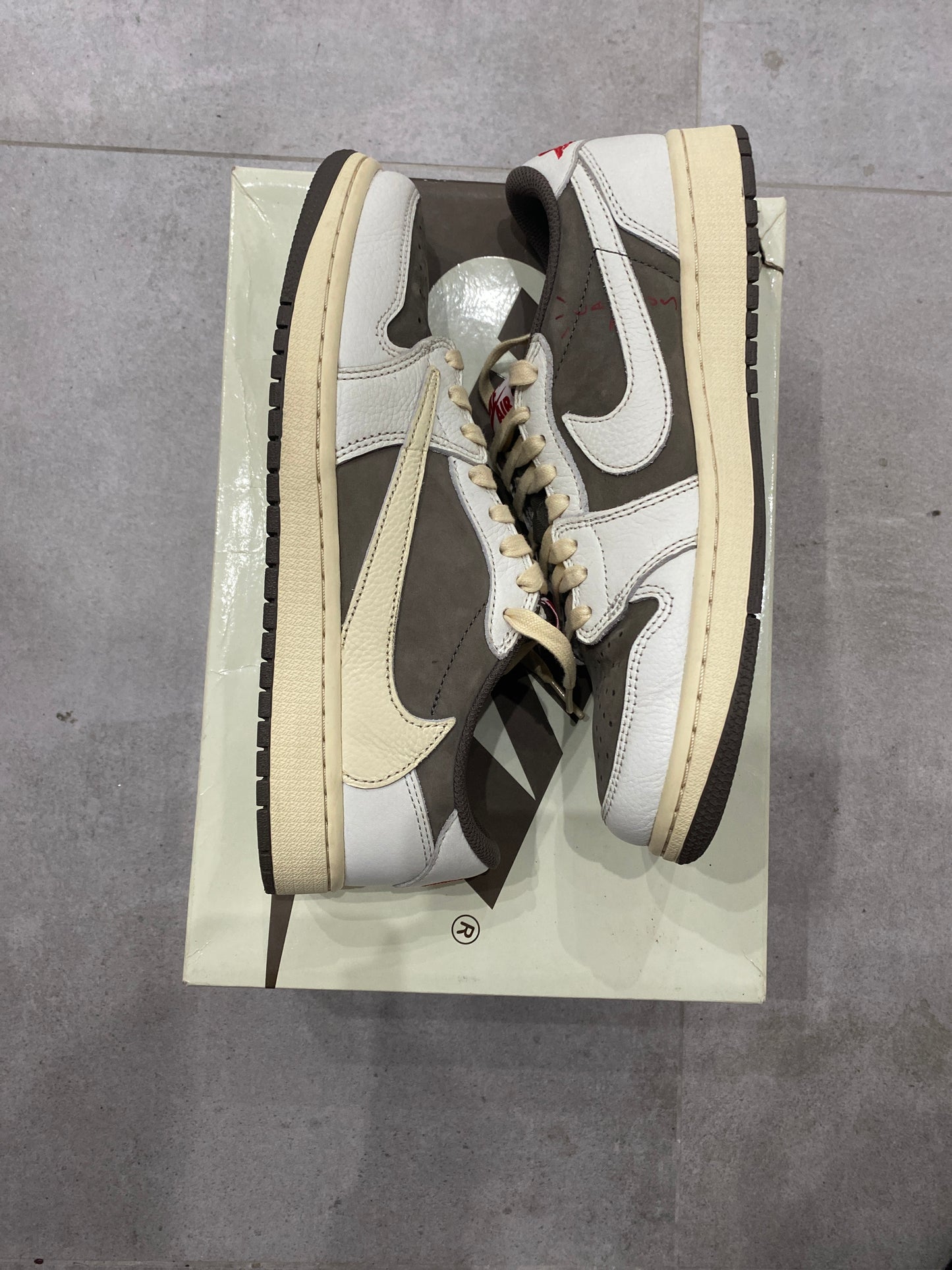 Jordan 1 Low x Travis Scott Reverse Mocha