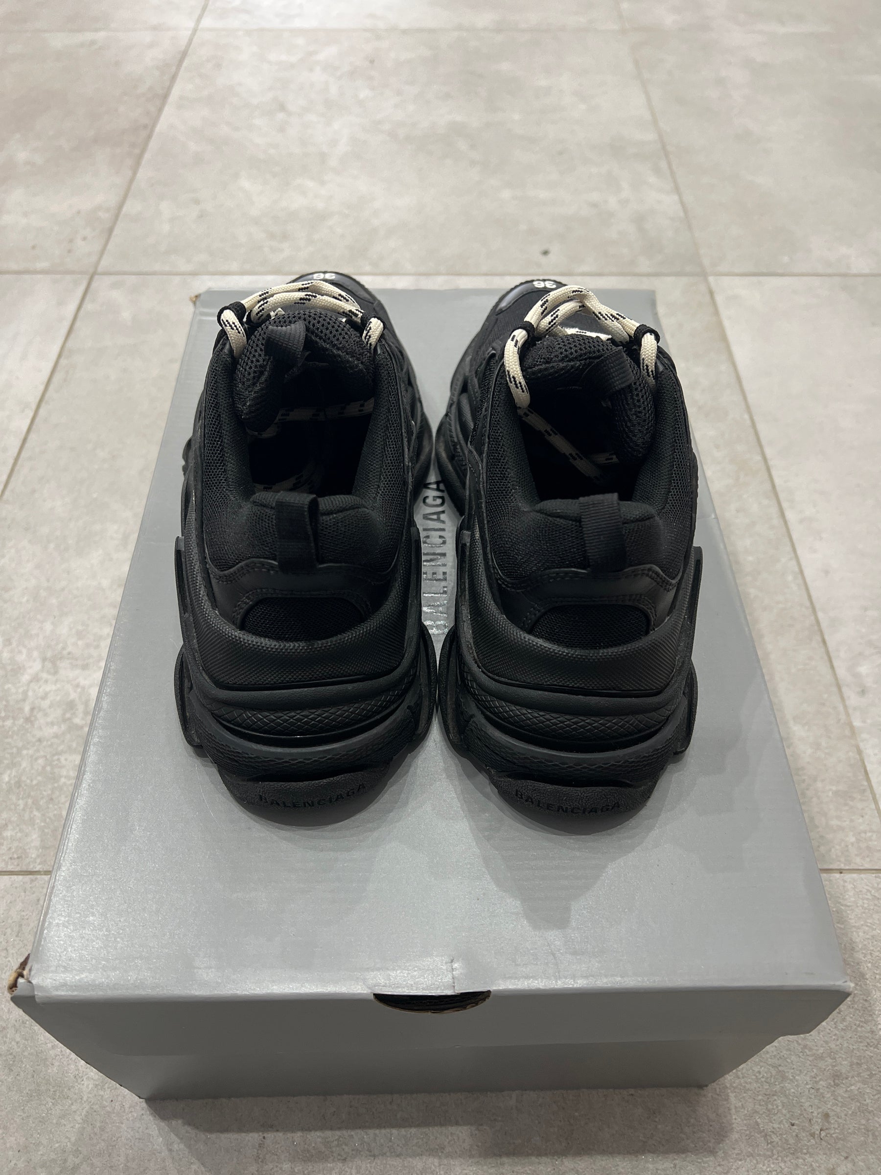 Balenciaga 3S Black