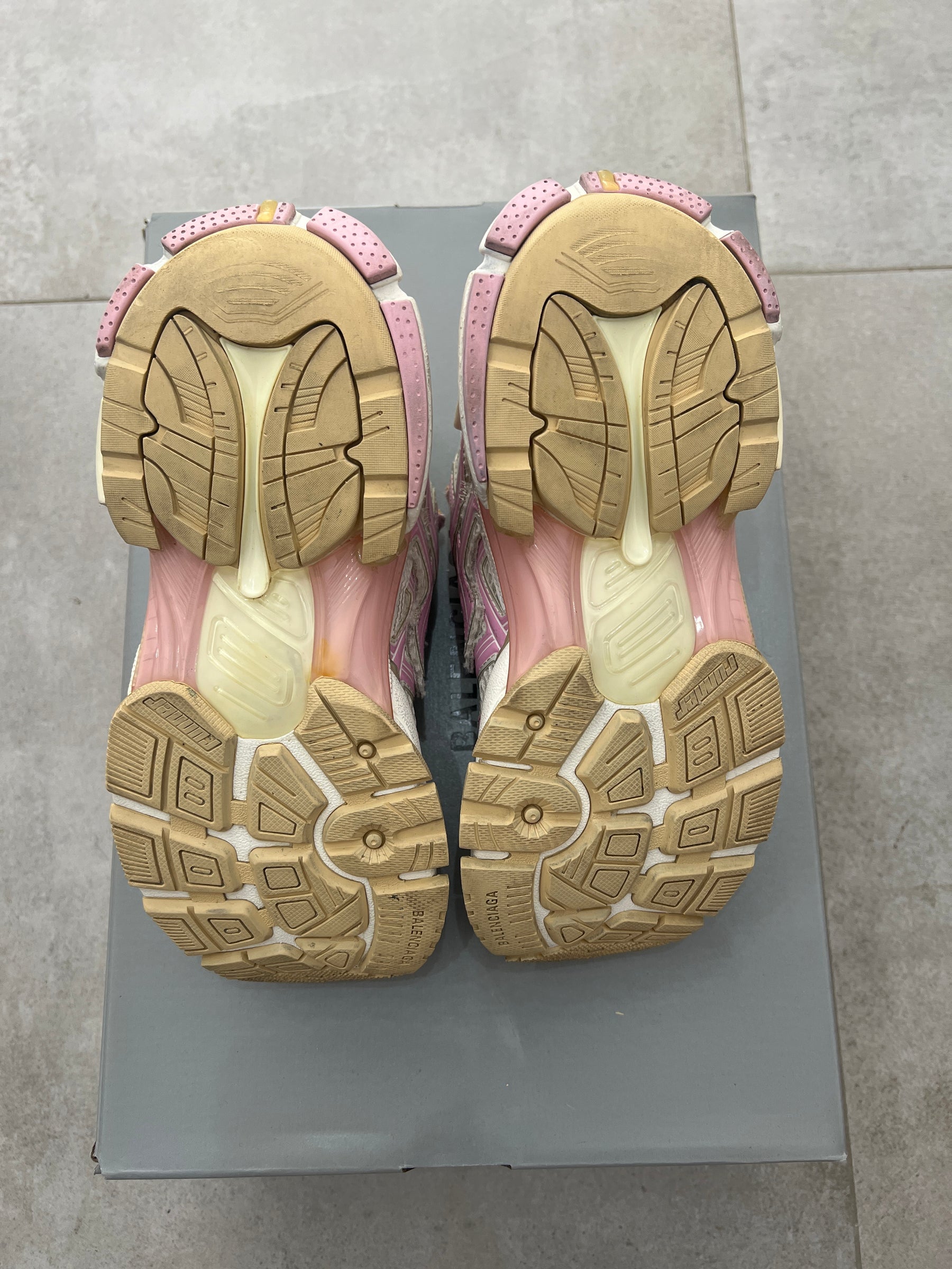 Balenciaga Runner White/Pink