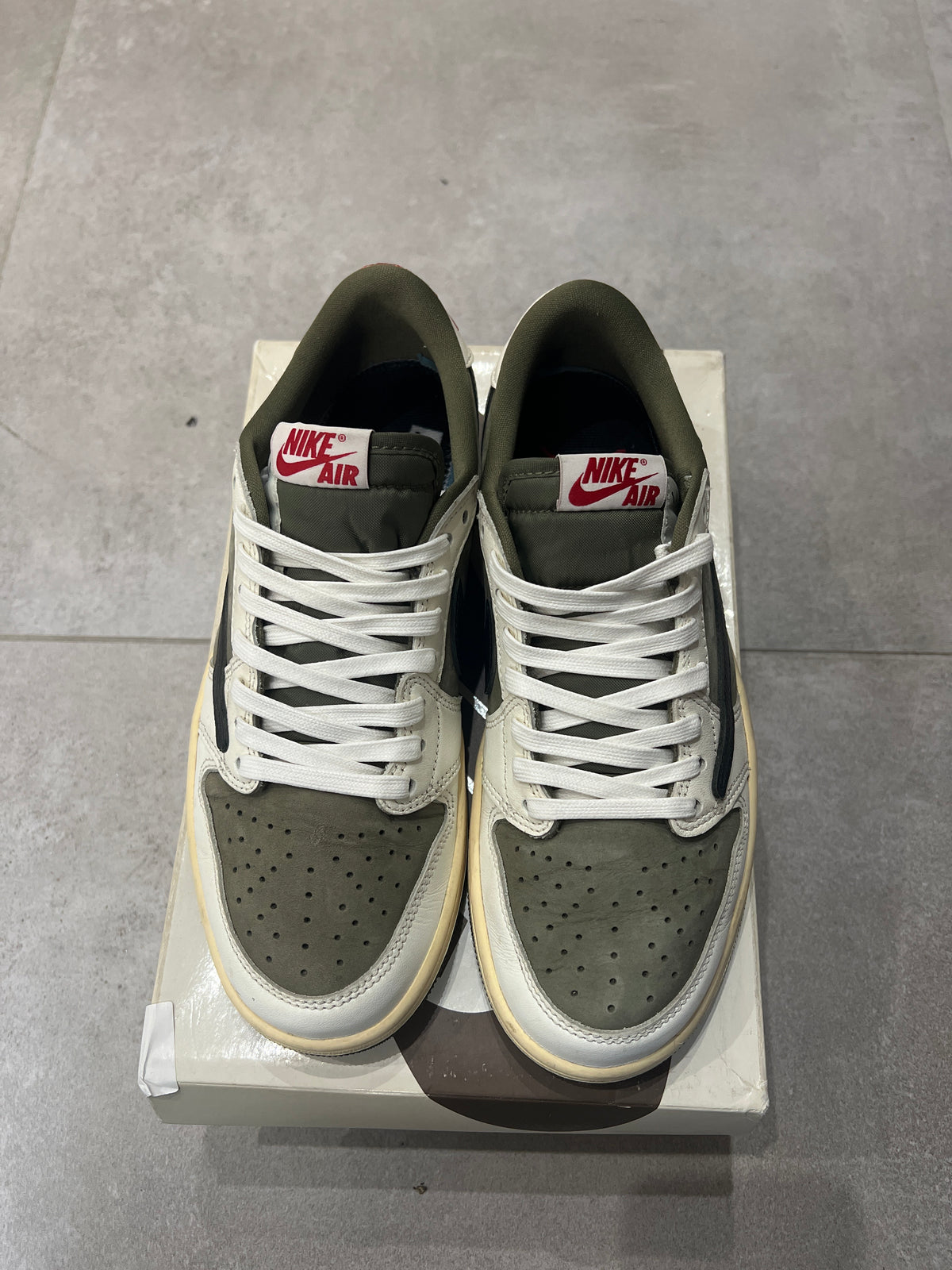 Jordan 1 Low x Travis Scott Medium Olive