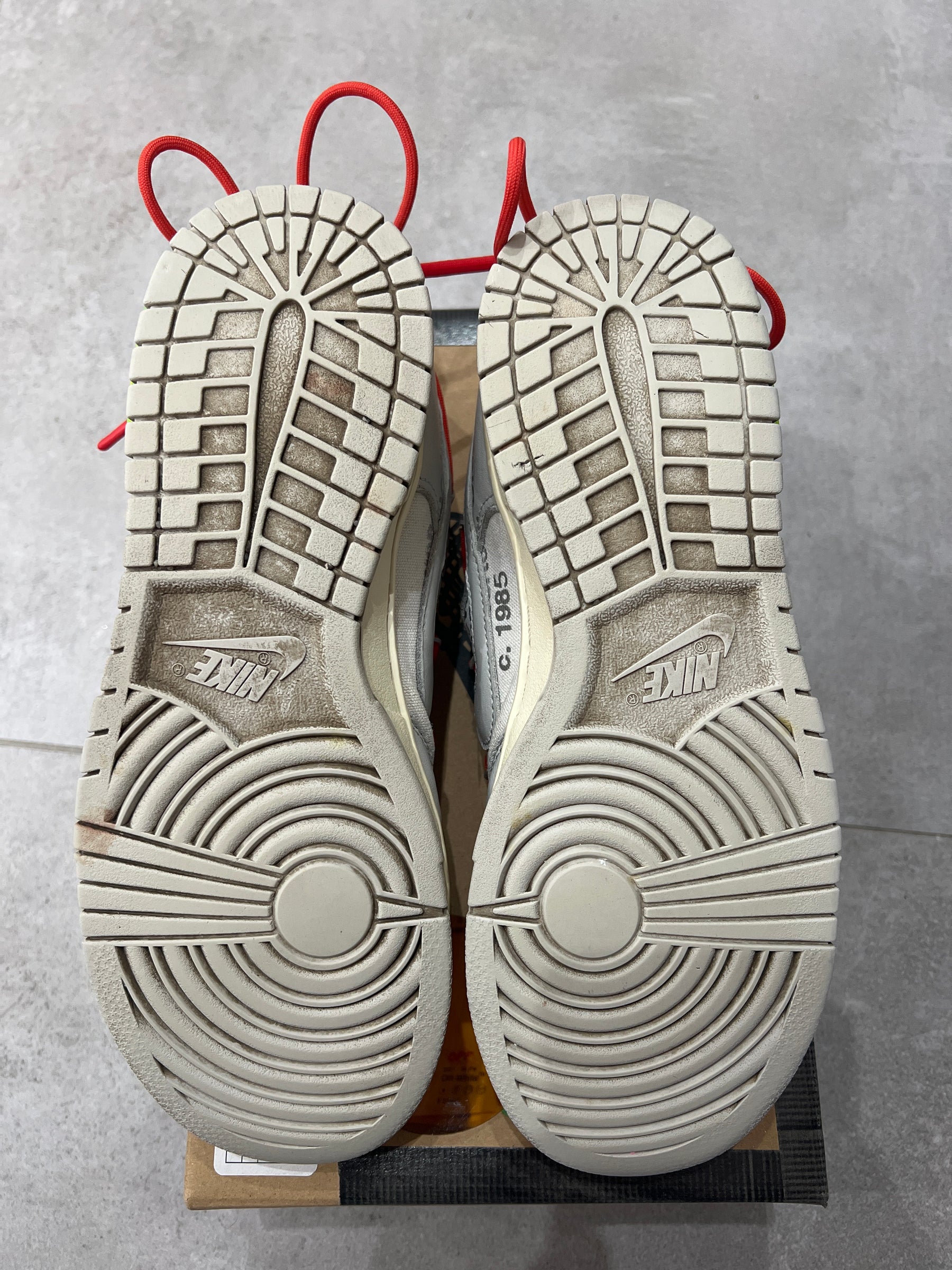 Dunk x Off-White LOT23