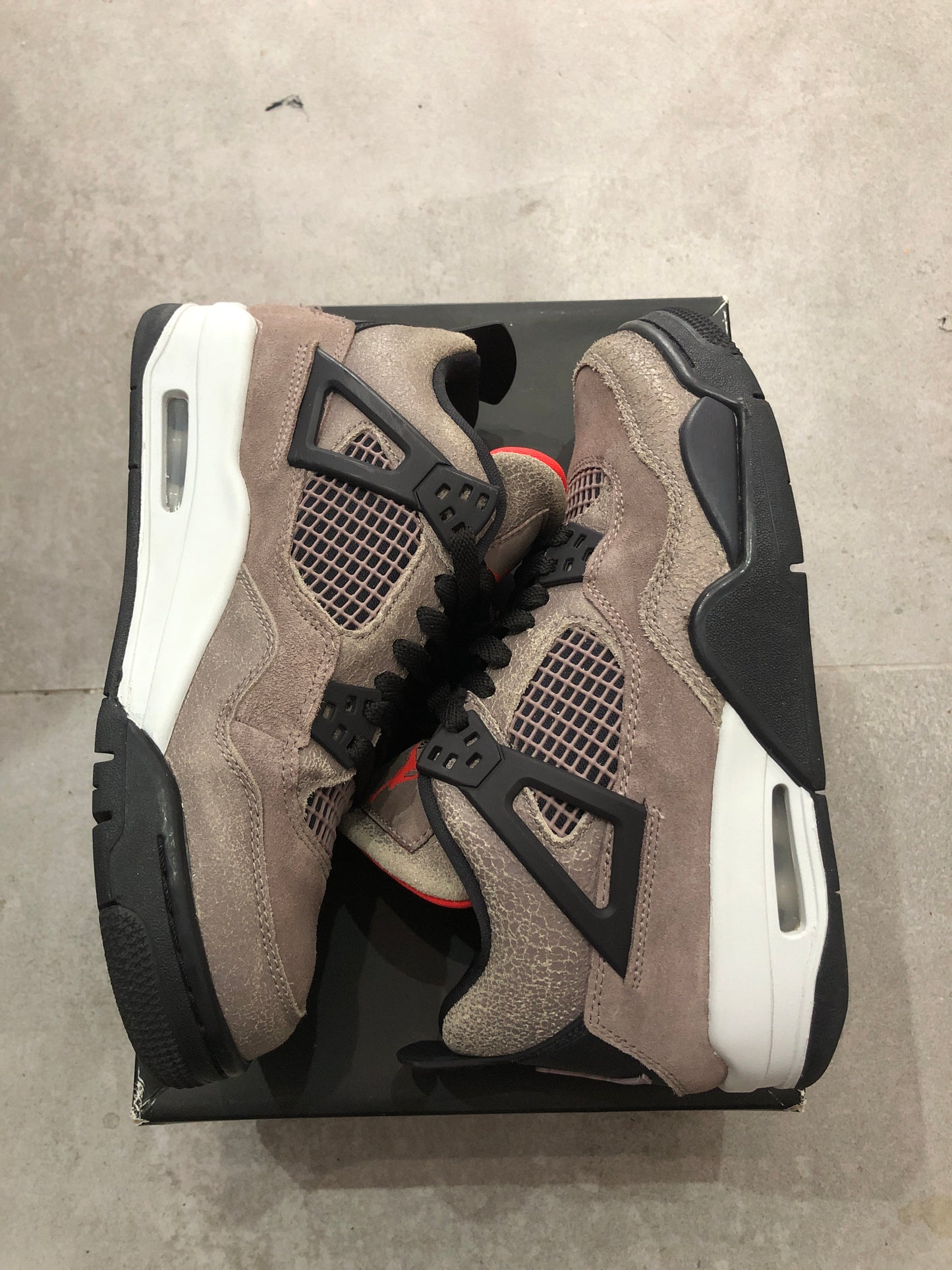 Jordan 4 Taupe Haze