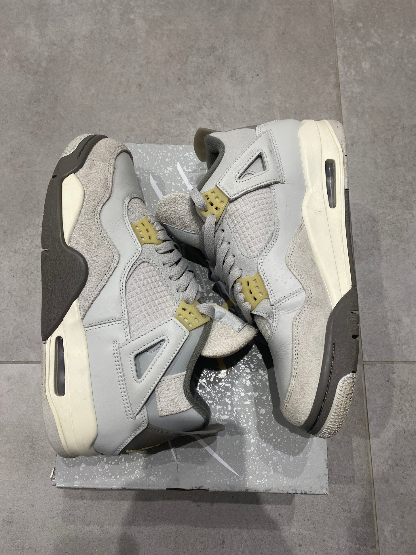 Jordan 4 Photon Dust