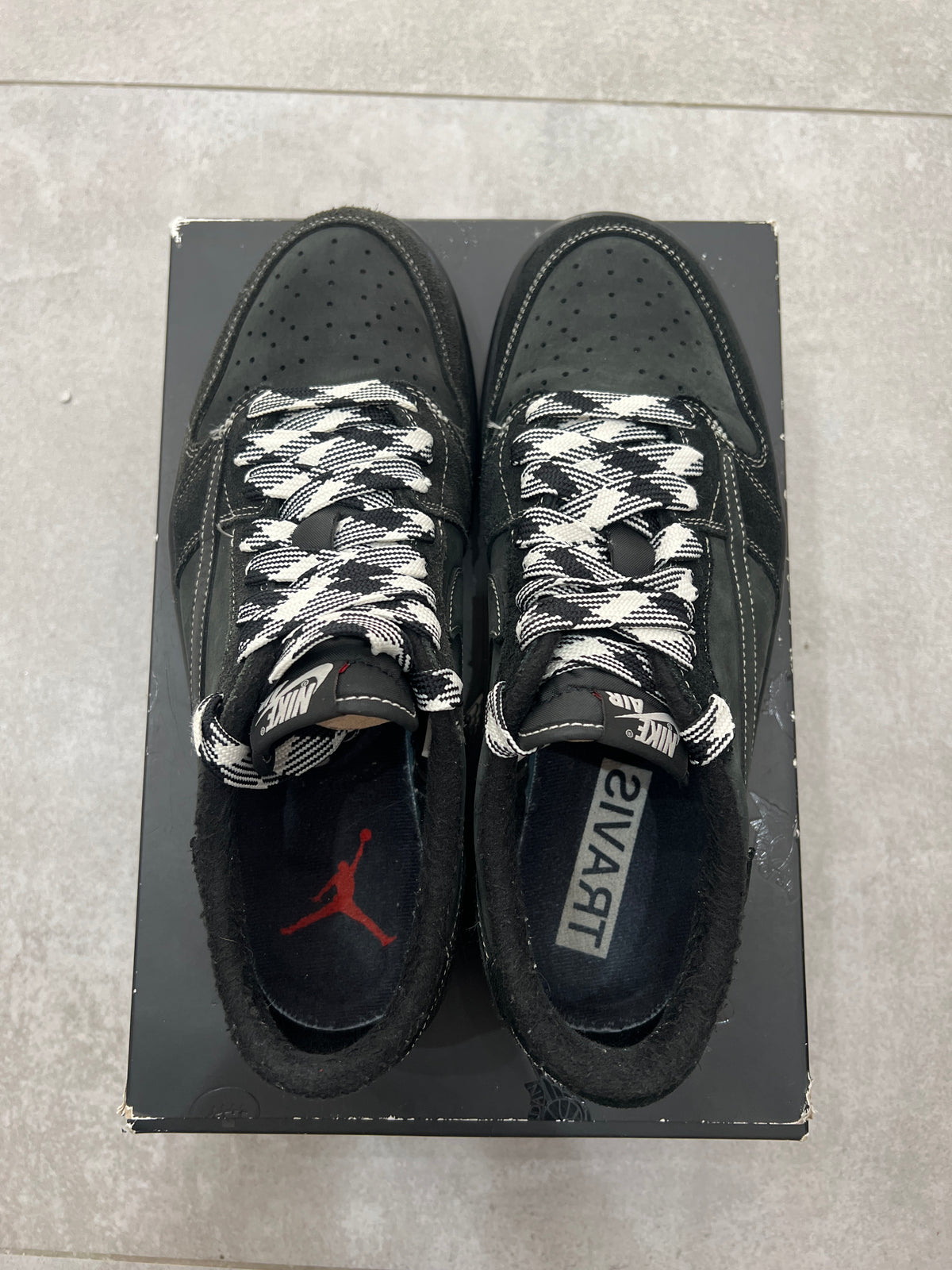Jordan 1 x Travis Scott „Black Phantom”