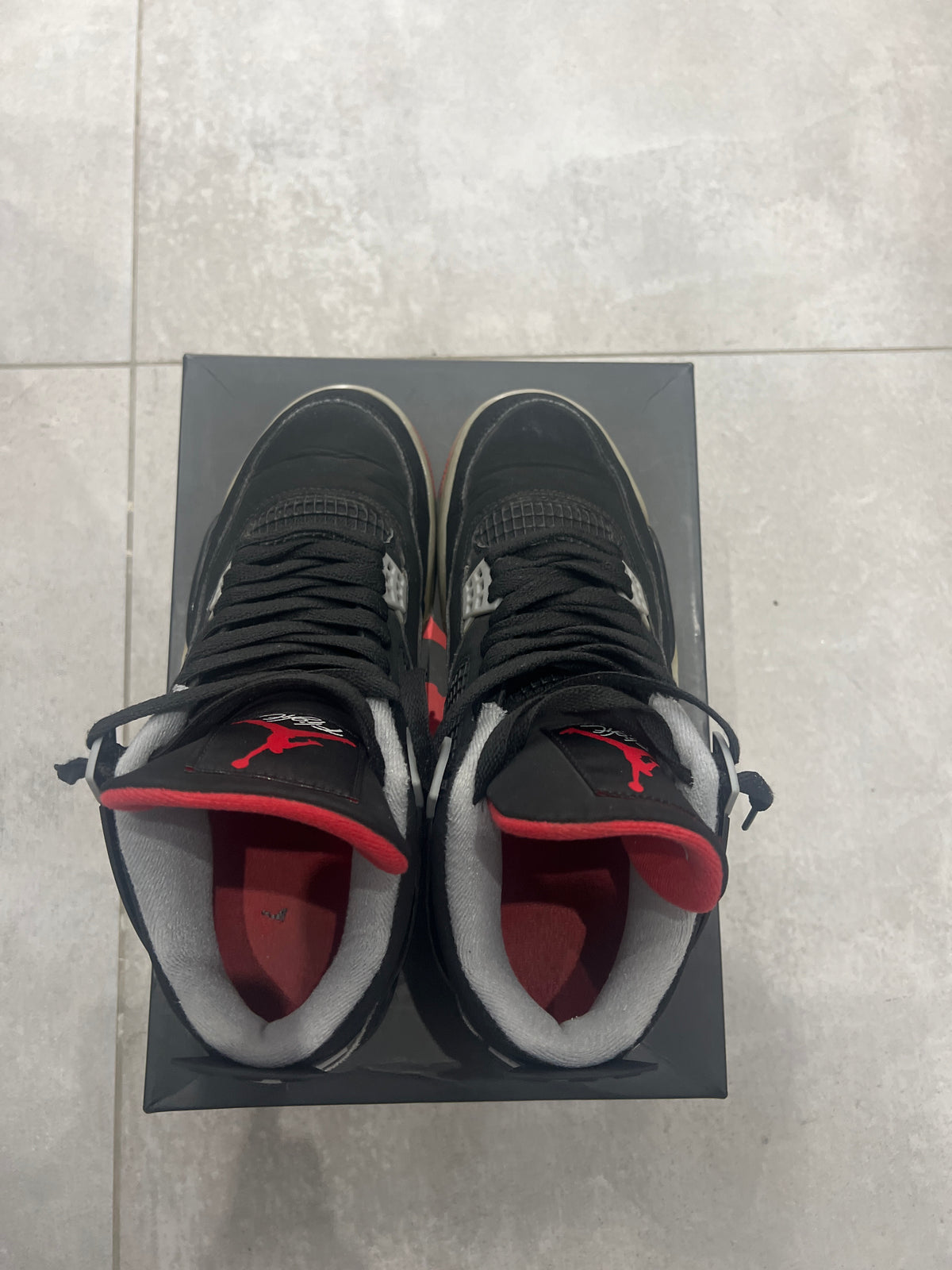 Jordan 4 Bred (2019)