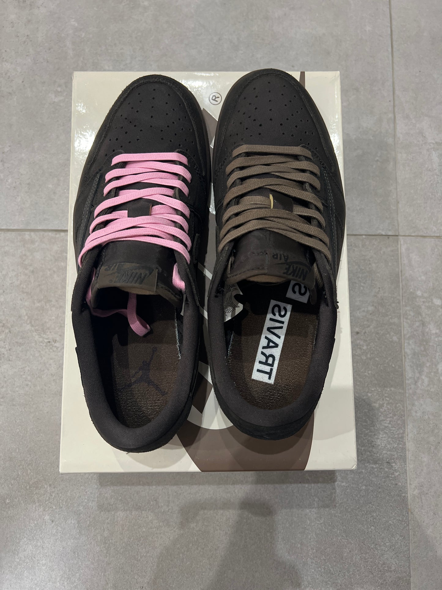 Jordan 1 Low x Travis Scott Velvet Brown