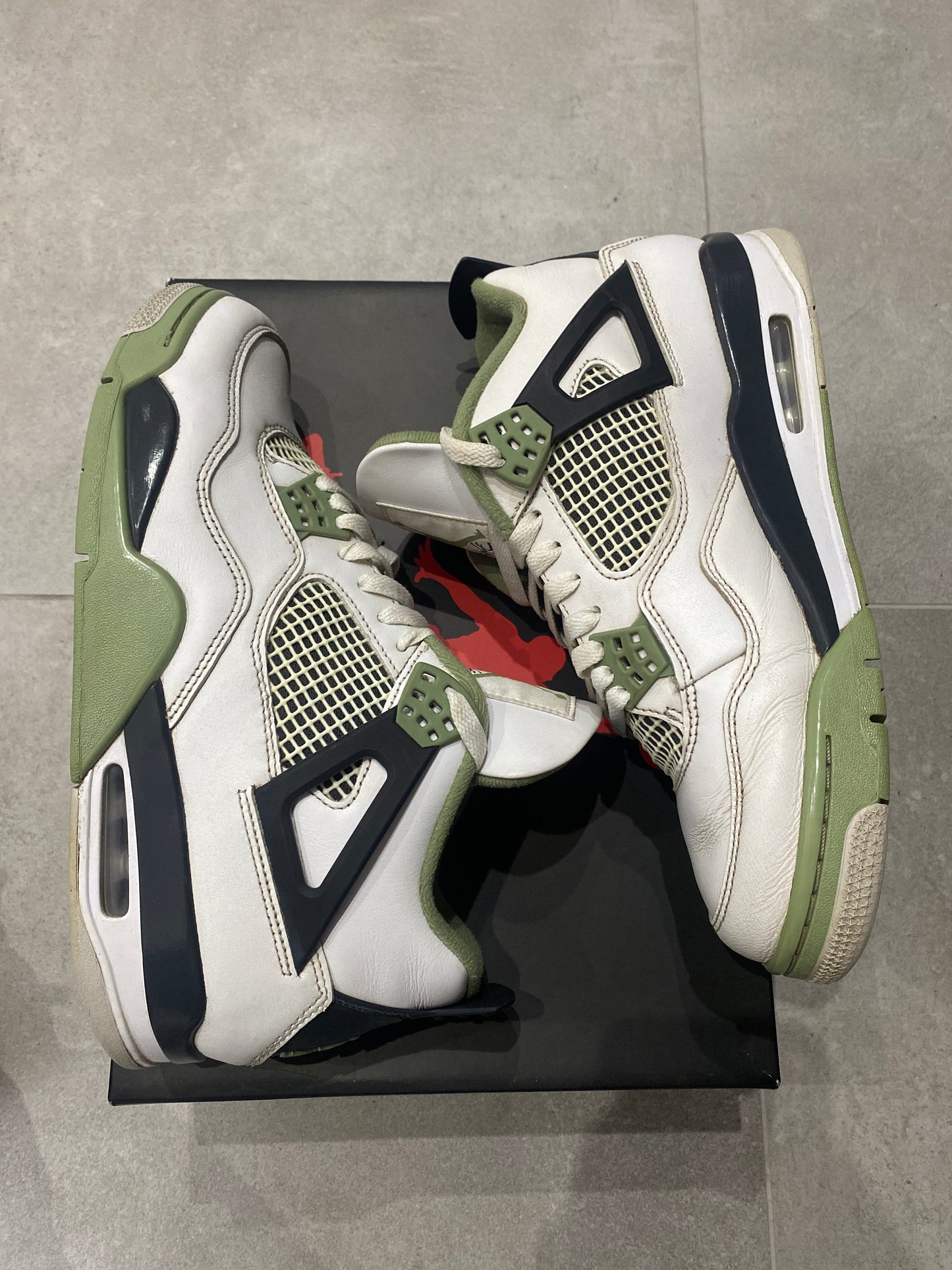 Air Jordan 4 Seafoam