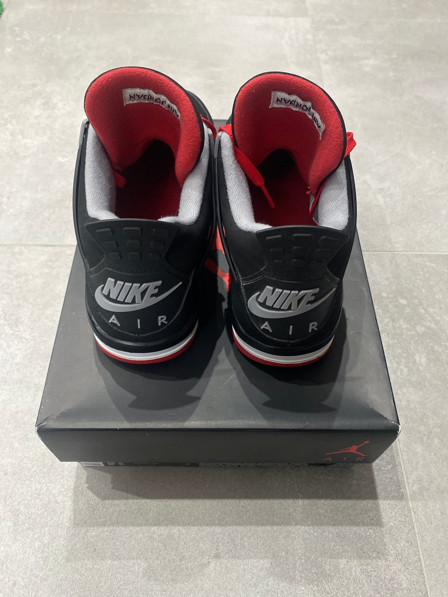 Jordan 4 Retro Bred (2019)