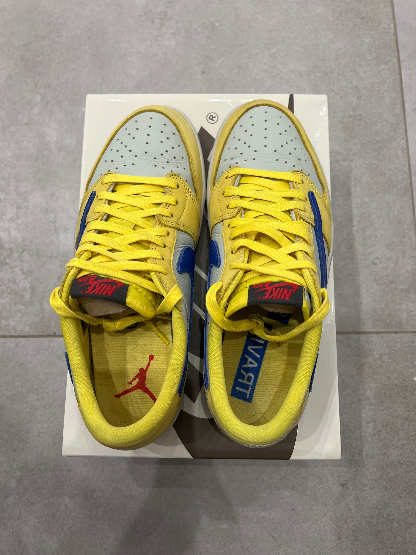 Jordan 1 Low x Travis Scott Canary