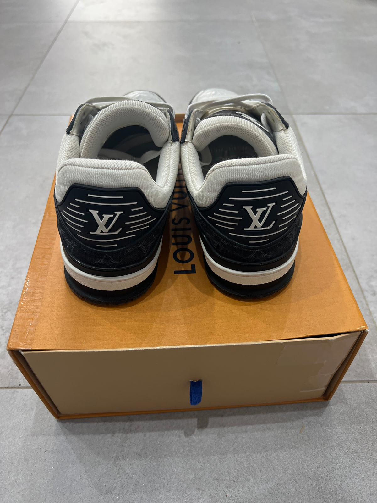 Louis Vuitton Trainer Denim Black