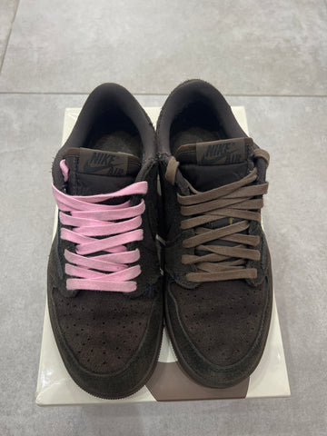 Jordan 1 Low x Travis Scott „Velvet Brown”