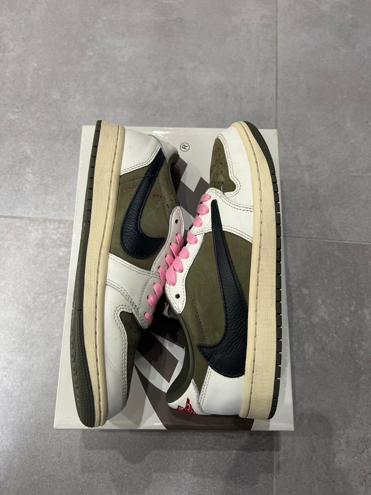 Jordan 1 Low x Travis Scott „Medium Olive”
