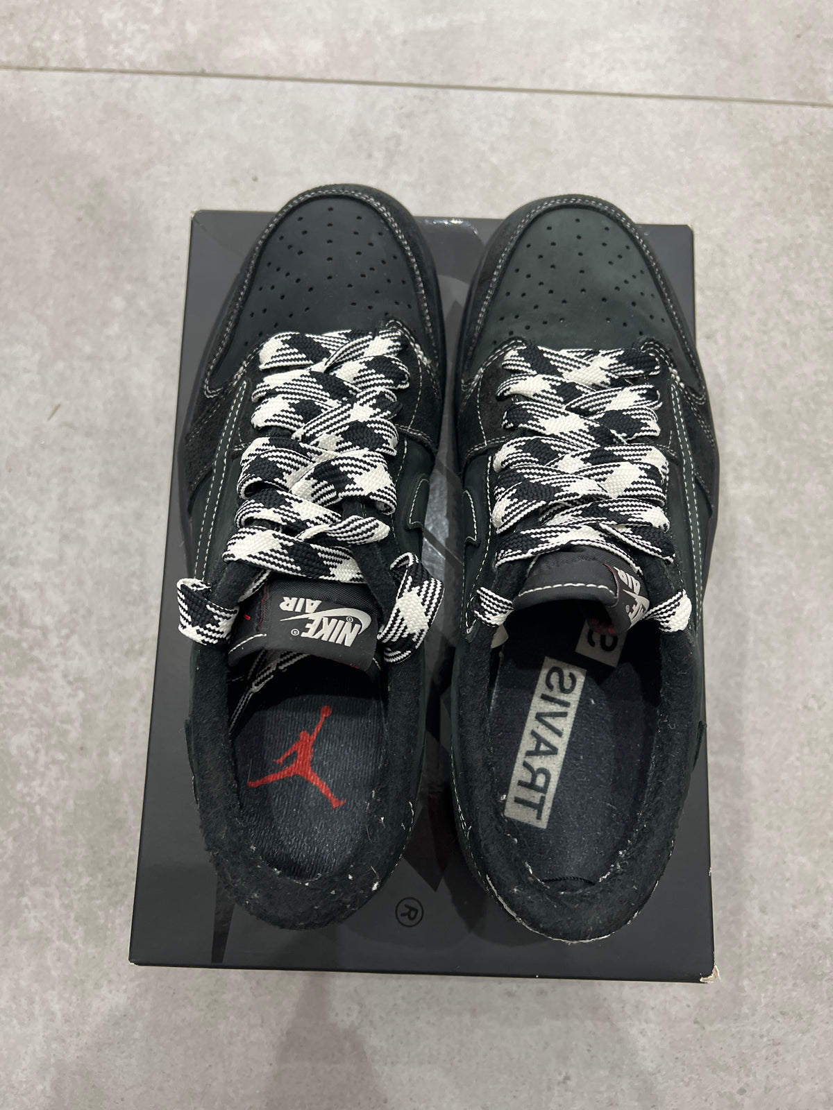 Jordan 1 x Travis Scott Black Phantom