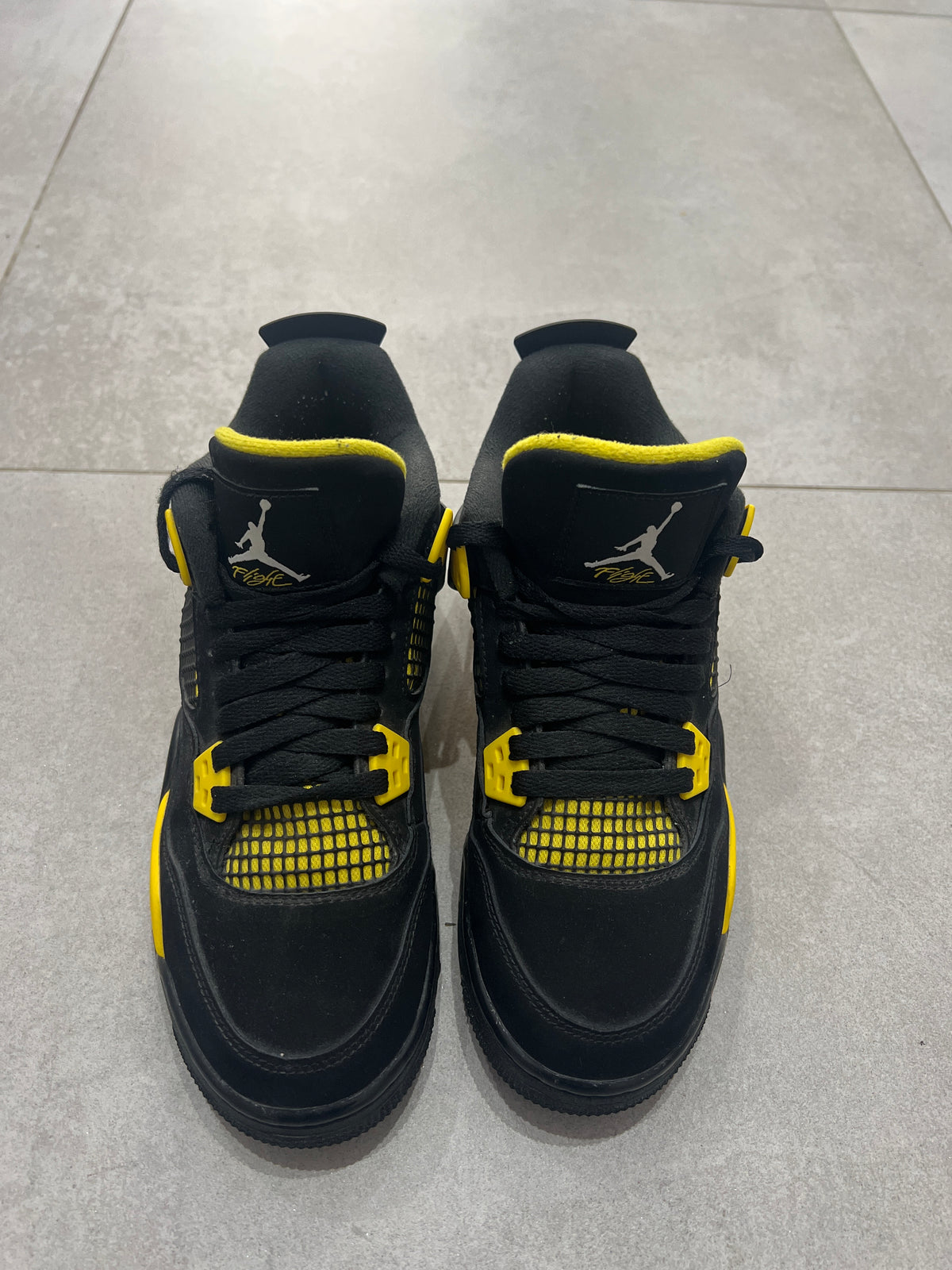 Jordan 4 Thunder