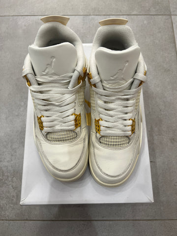 Air Jordan 4 Metalic Gold