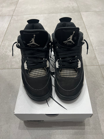 Air Jordan 4 White Thunder