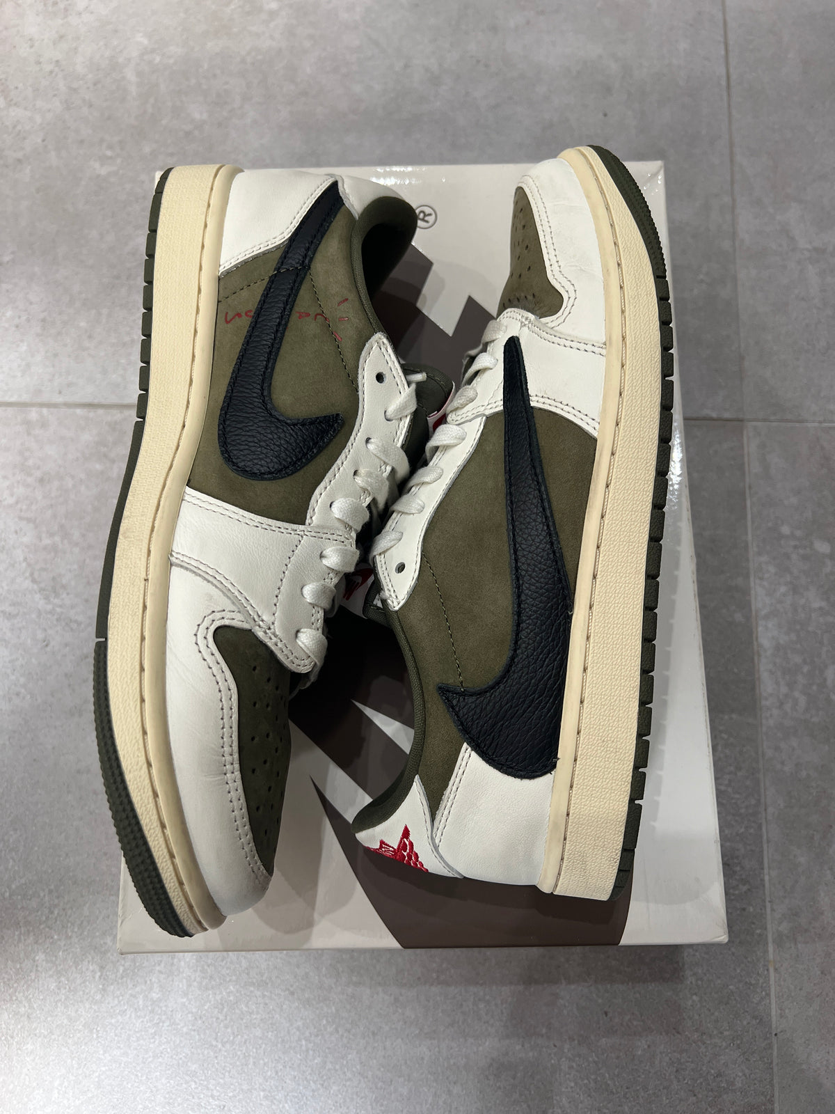 Jordan 1 Low x Travis Scott Medium Olive