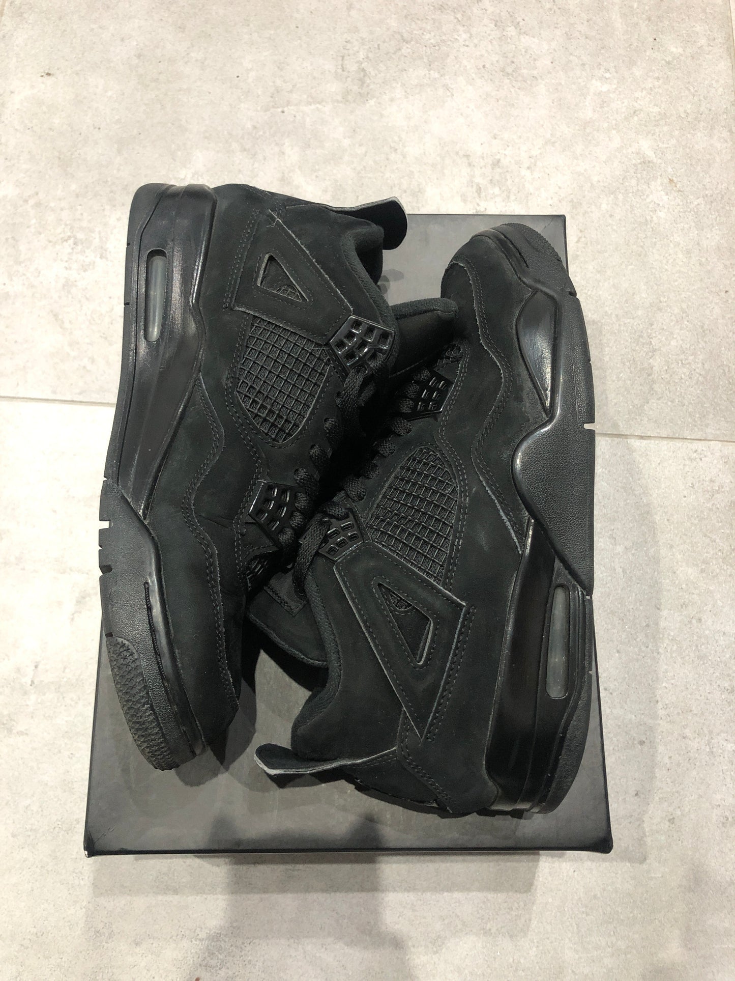 Jordan 4 Black Cat