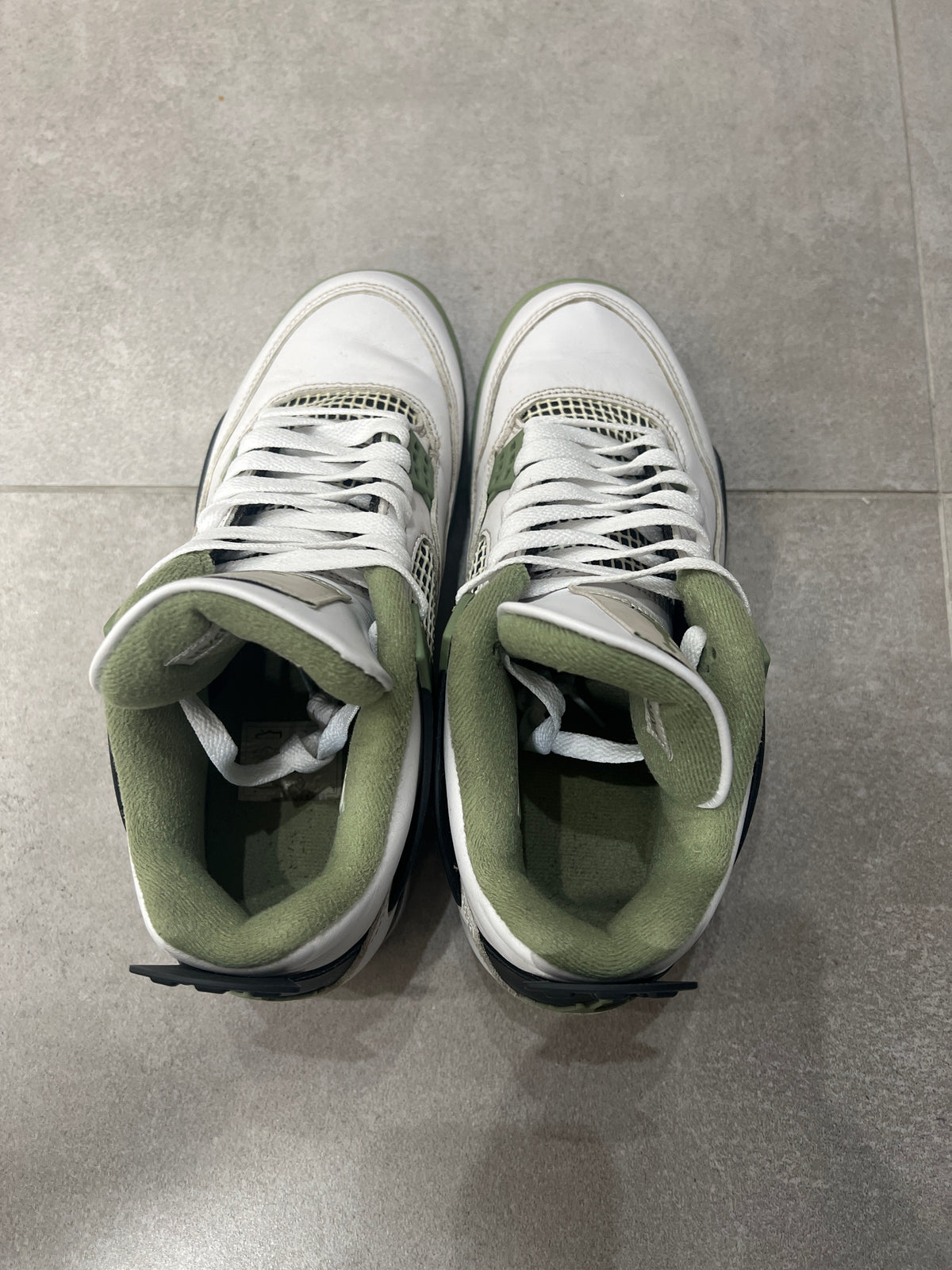 Jordan 4 Seafoam