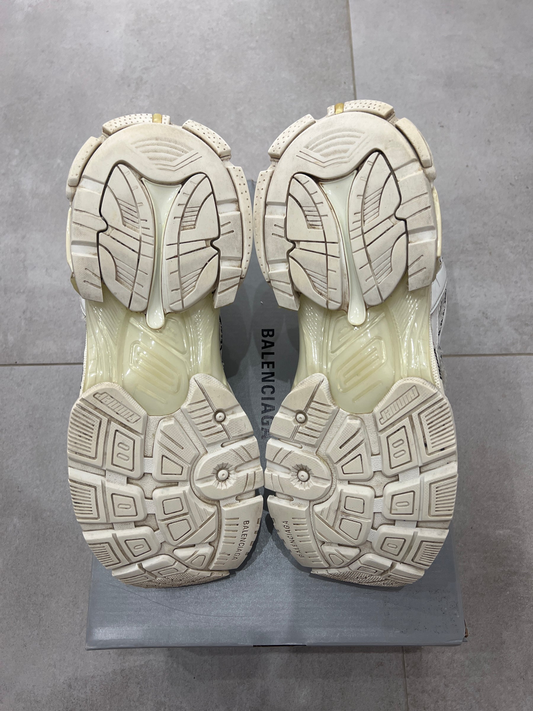 Balenciaga Runner White