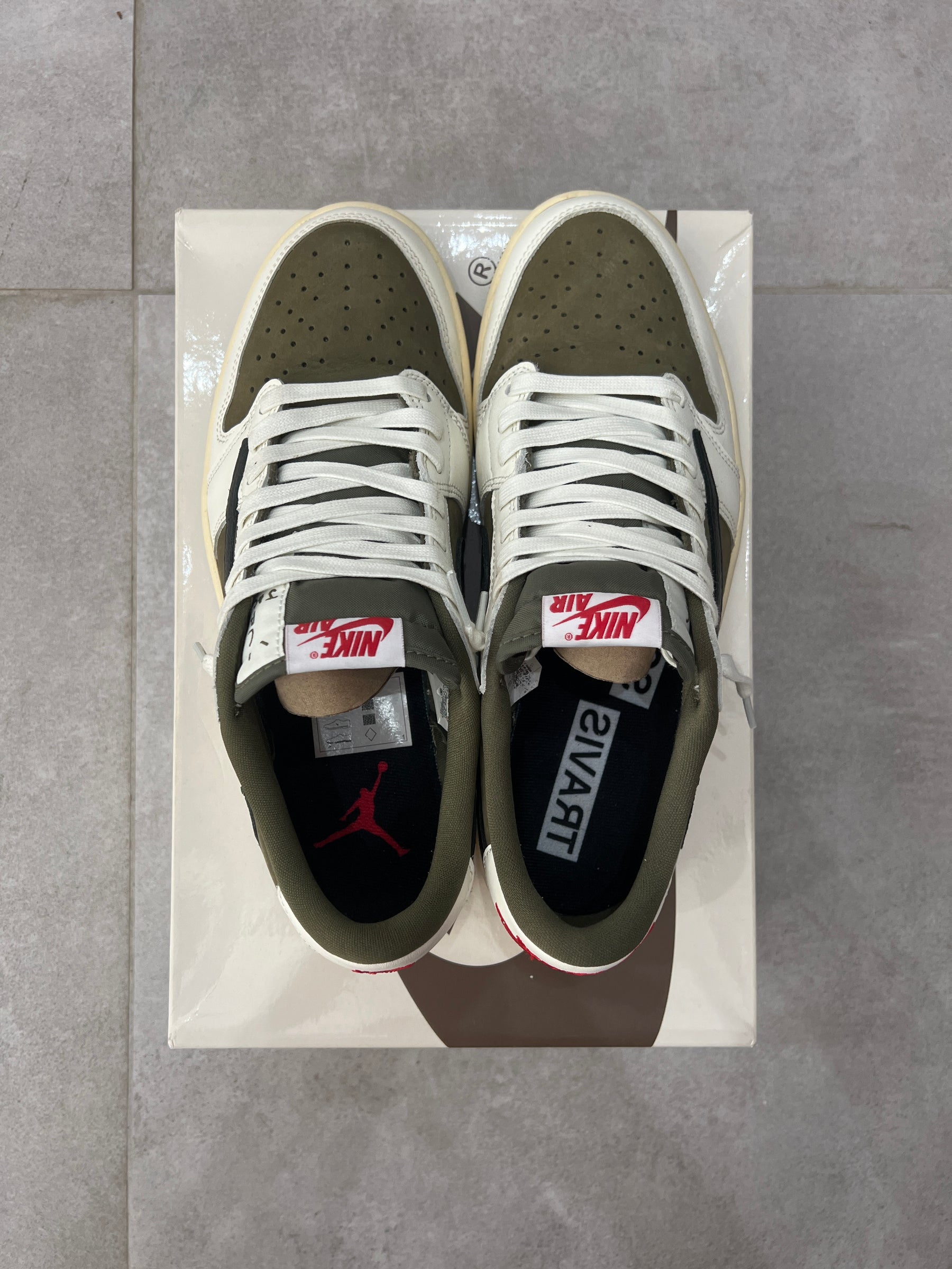 Air Jordan 1 Low x Travis Scott Medium Olive