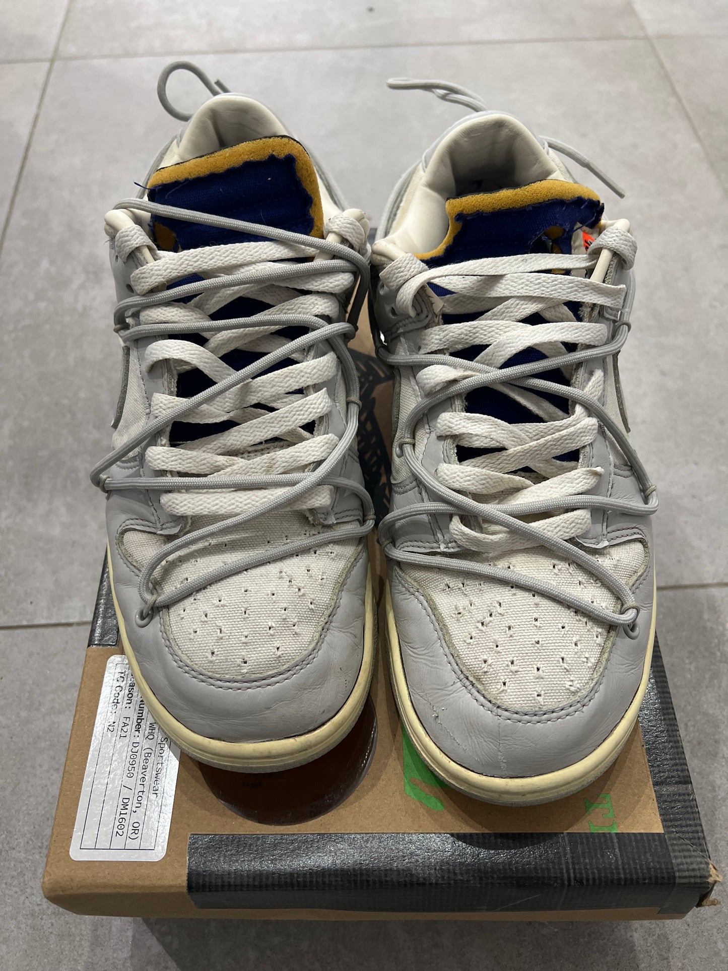 Dunk x off-white lot23