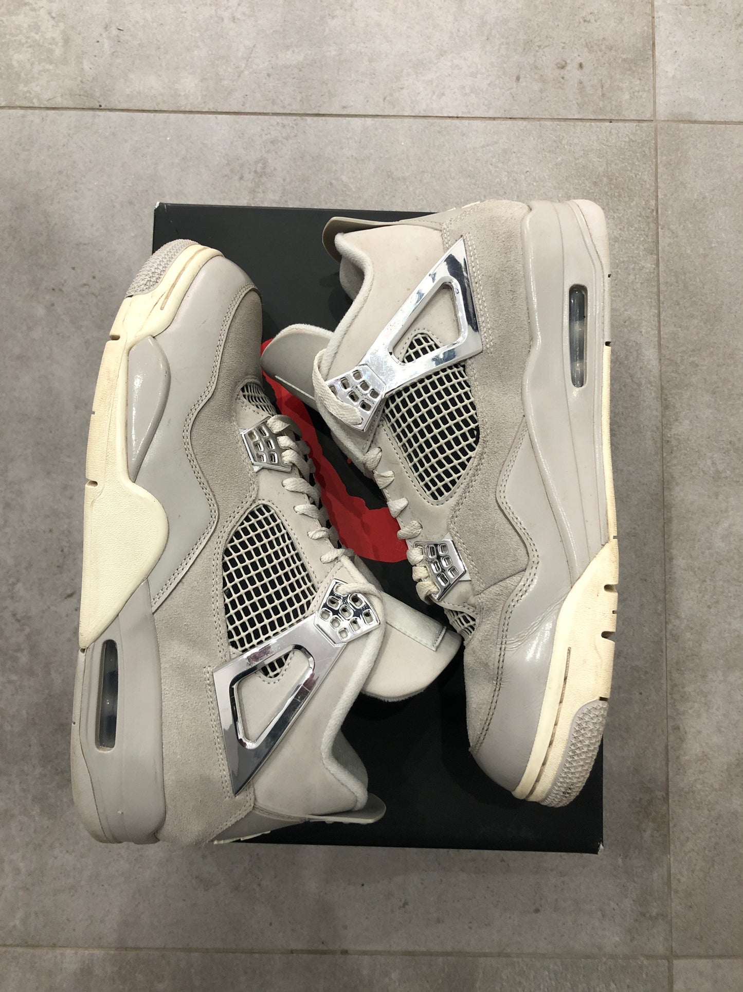 Jordan 4 Frozen Moments