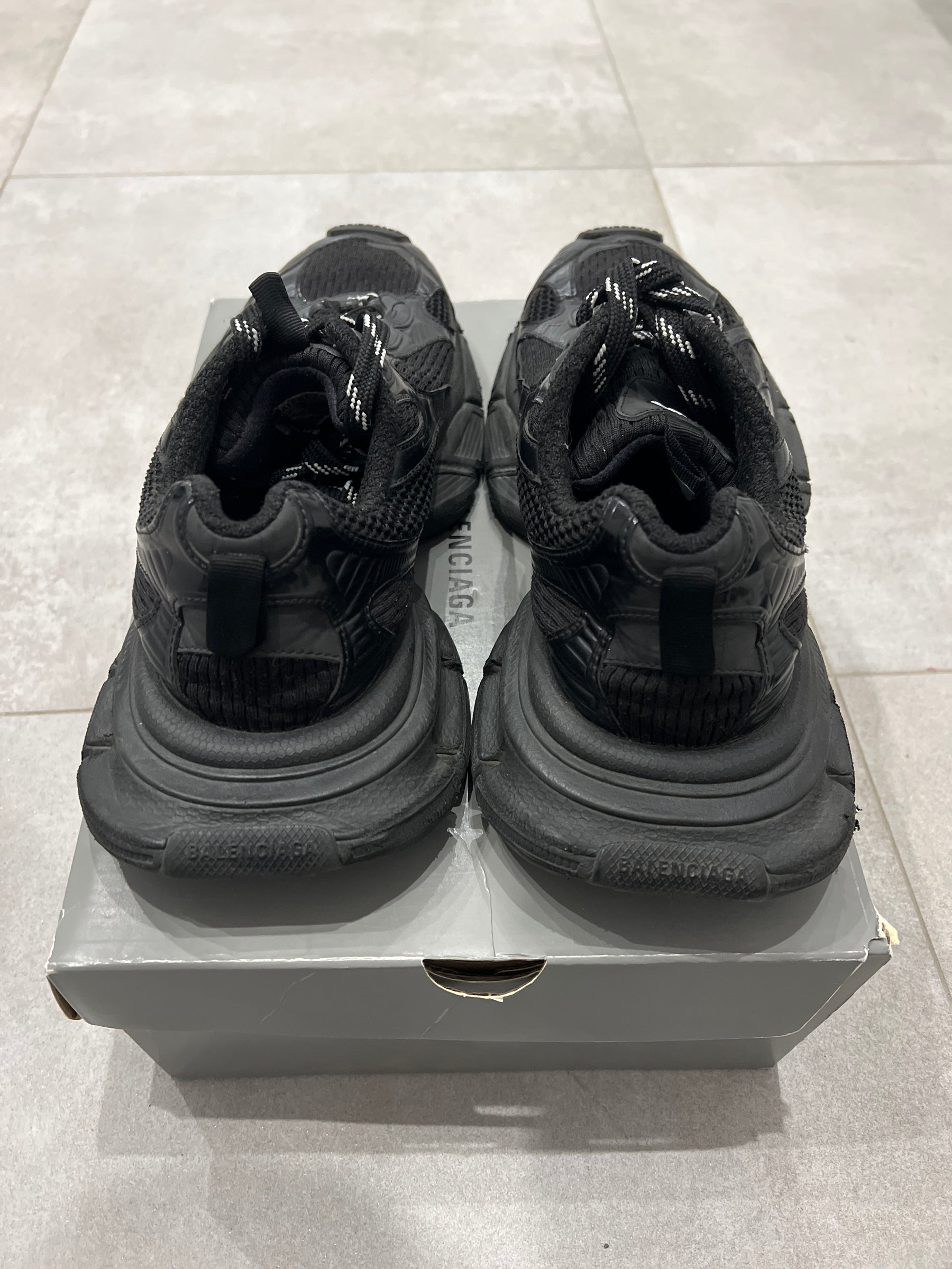 Balenciaga 3XL Black