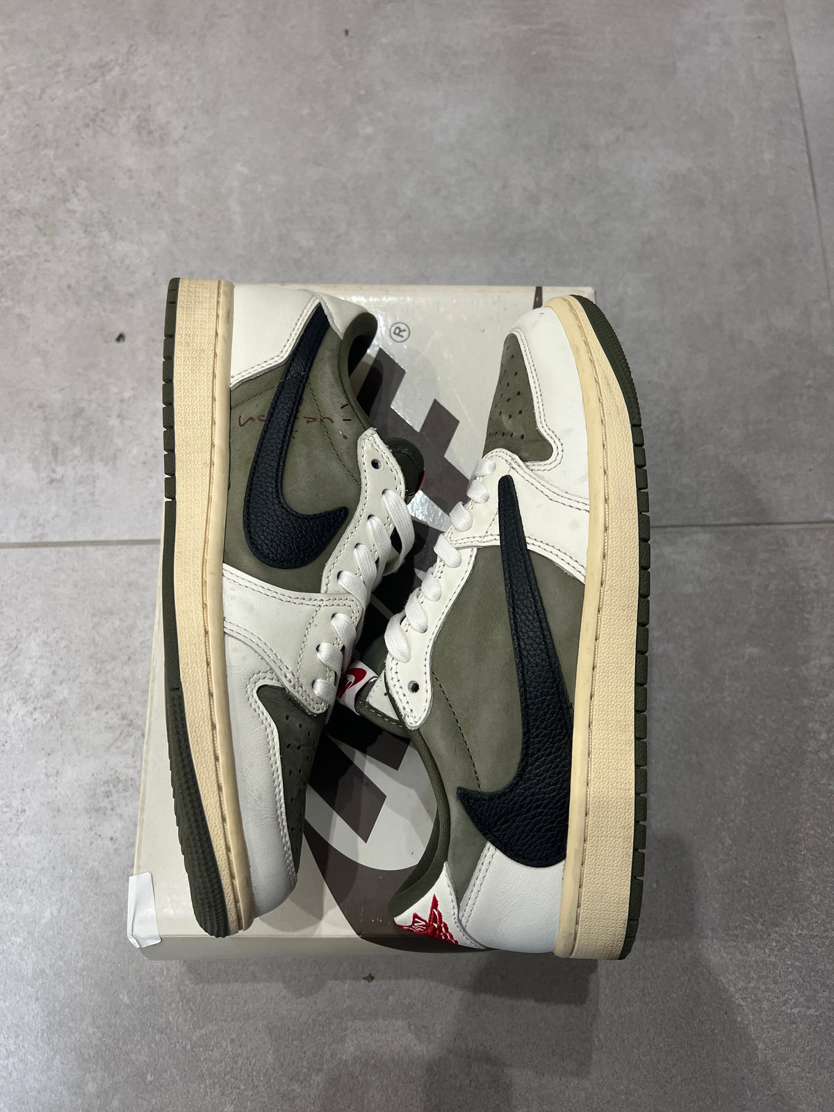 Jordan 1 Low x Travis Scott Medium Olive