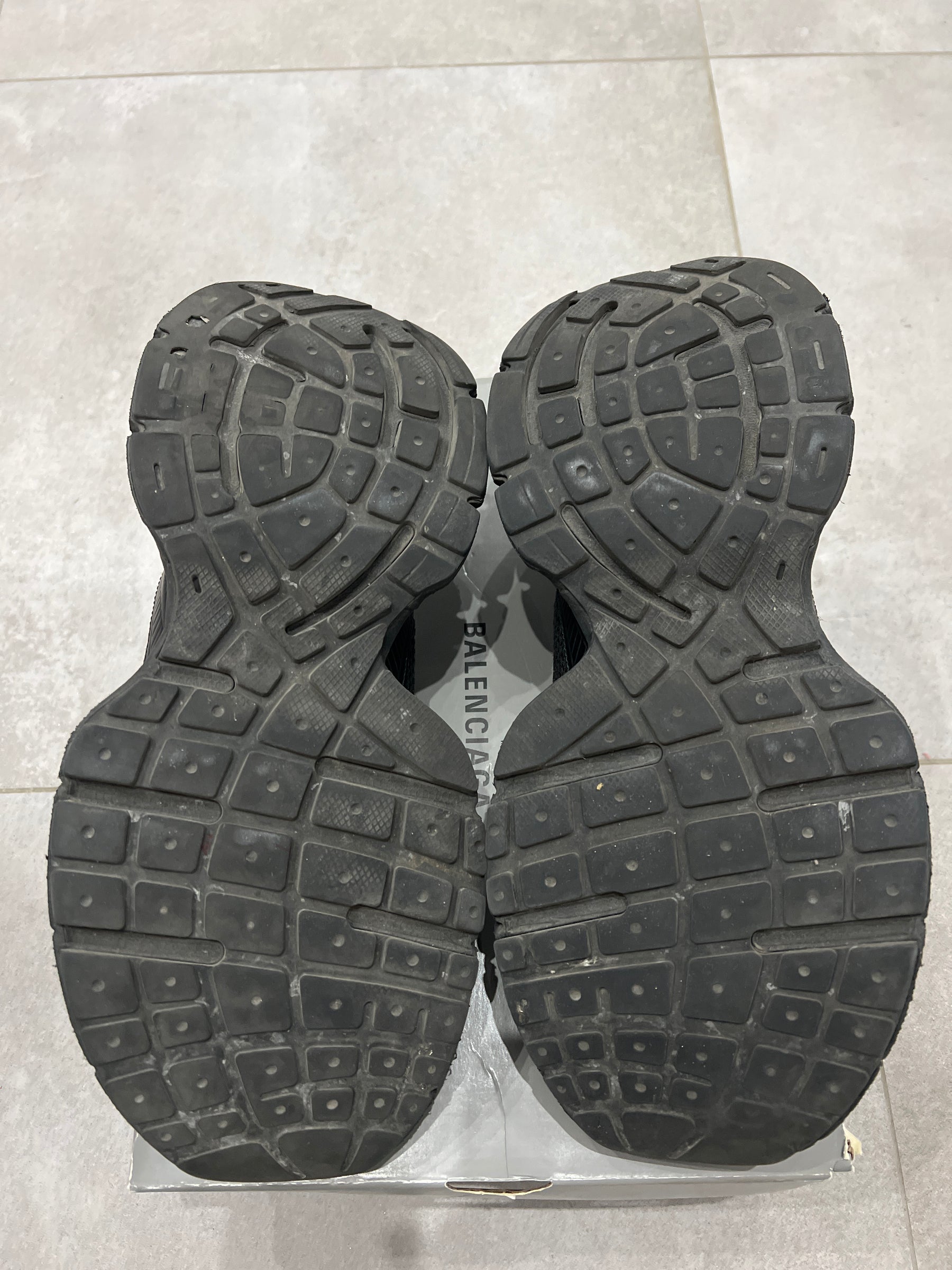 Balenciaga 3XL Black