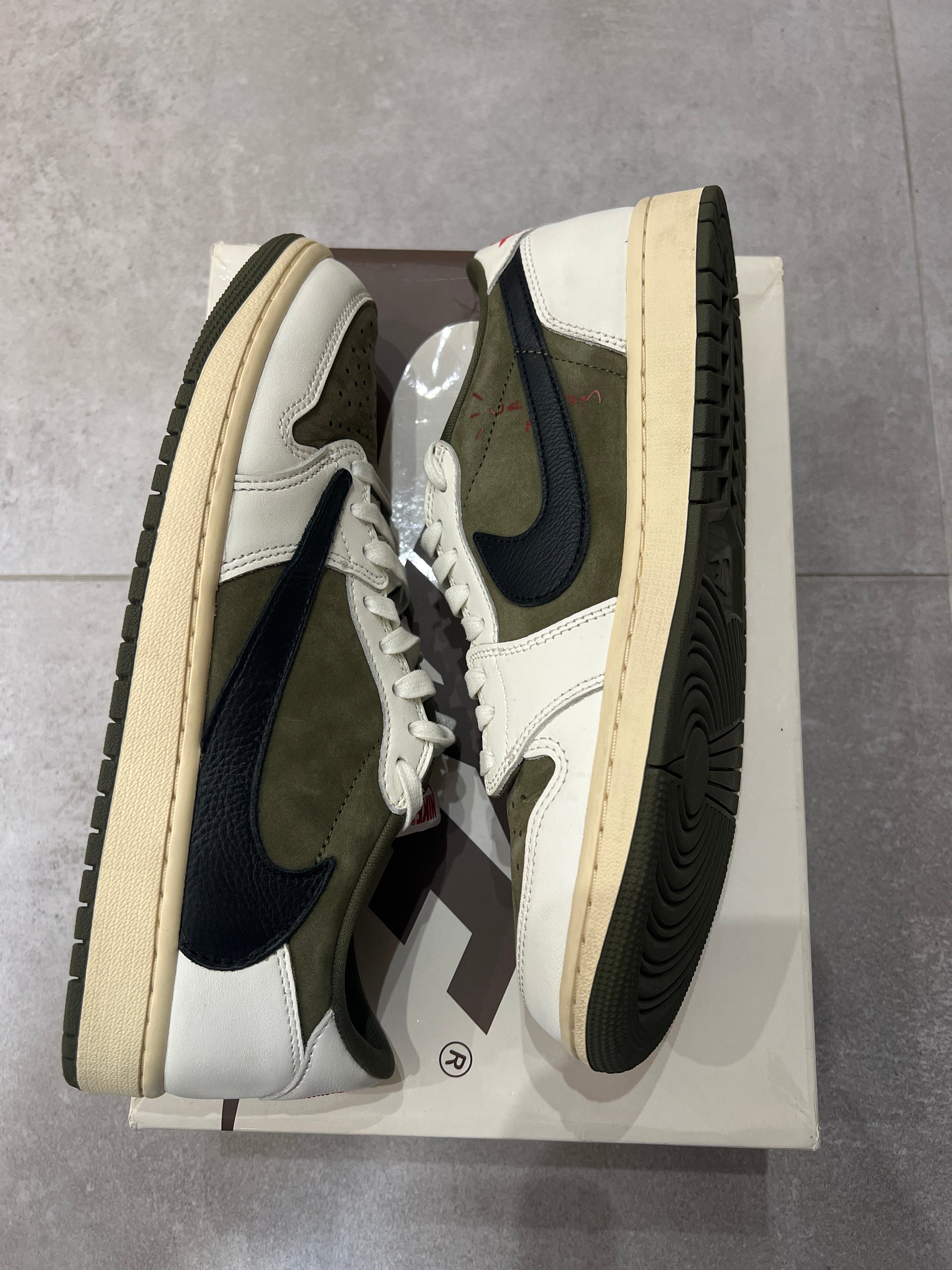 Jordan 1 Low x Travis Scott „Medium Olive”