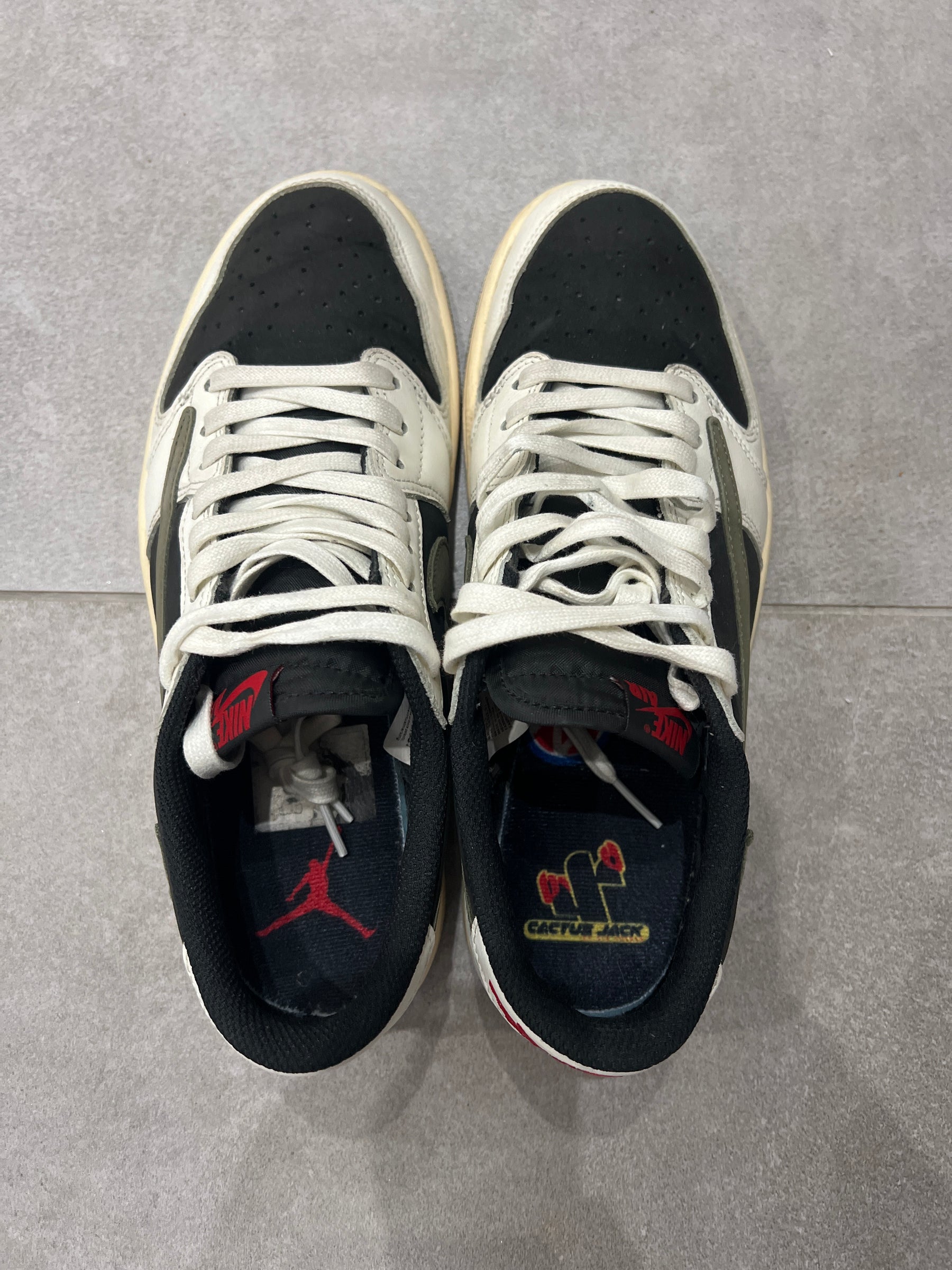 Jordan 1 Low x Travis Scott Olive
