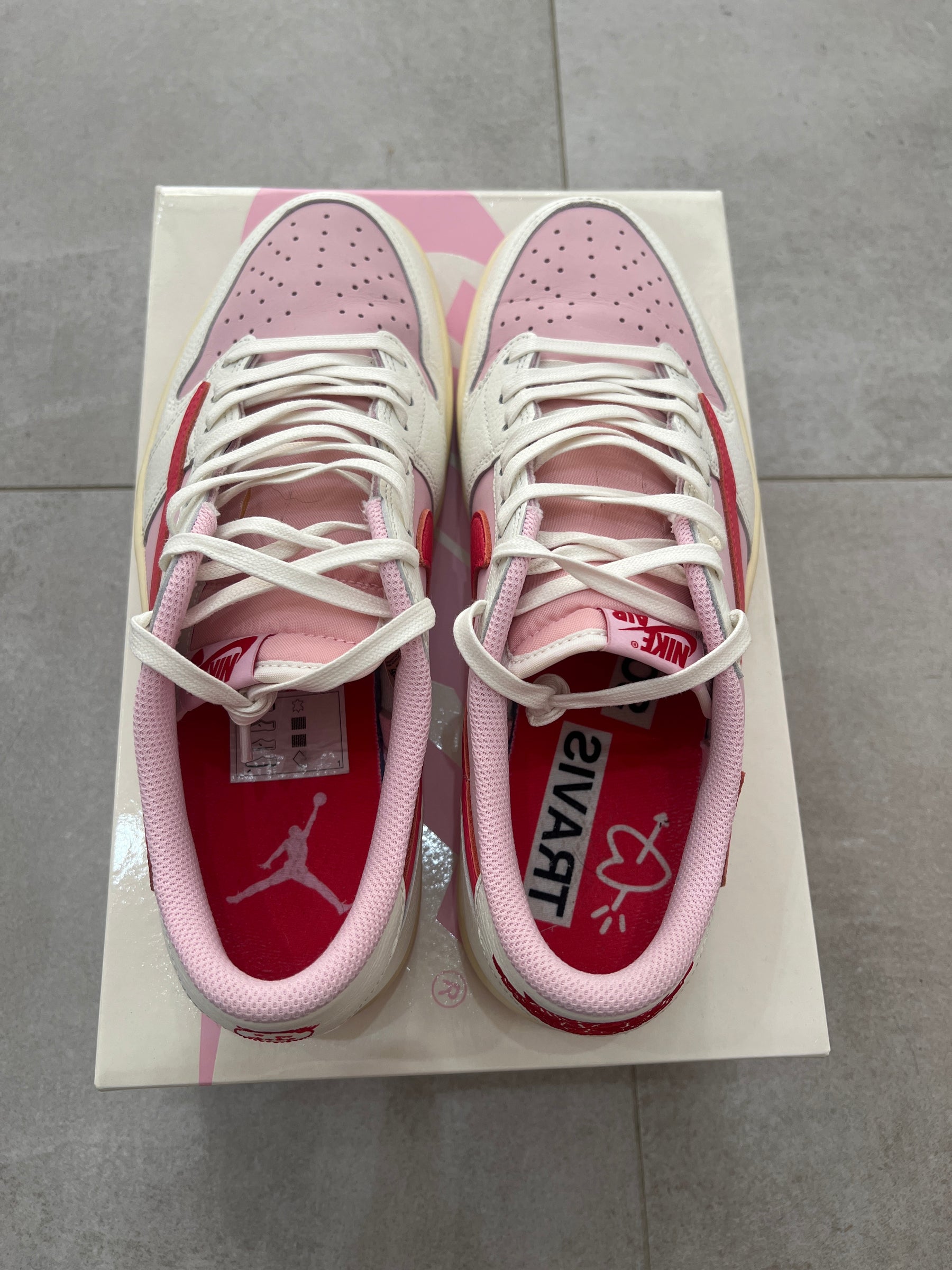 Jordan 1 Low x Travis Scott Tropical Pink