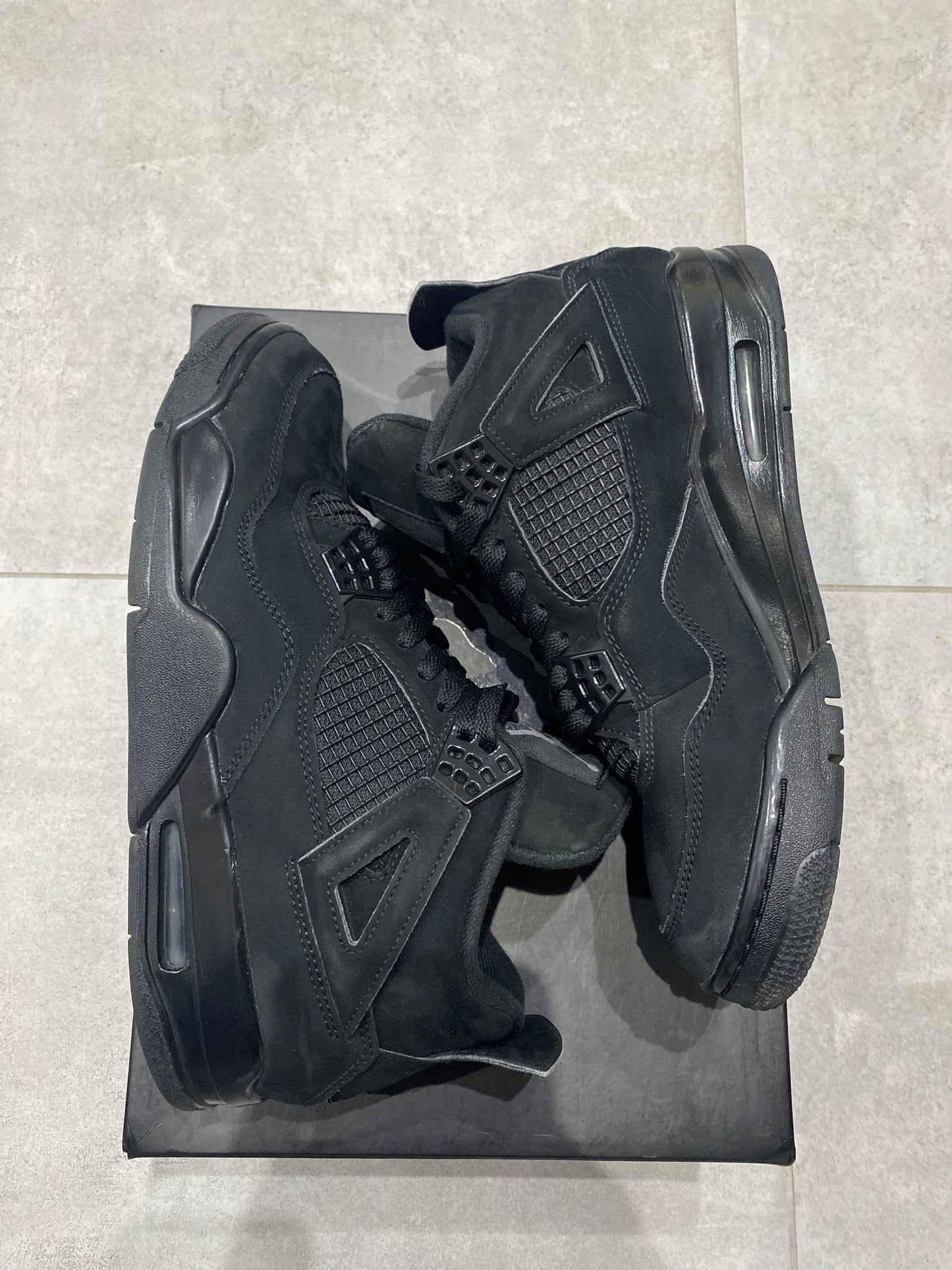 Jordan 4 Black Cat