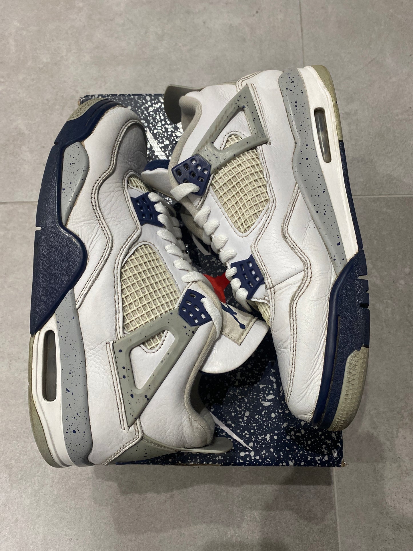 Jordan 4 Midnight Navy