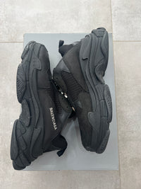 Balenciaga Triple S/3S Black