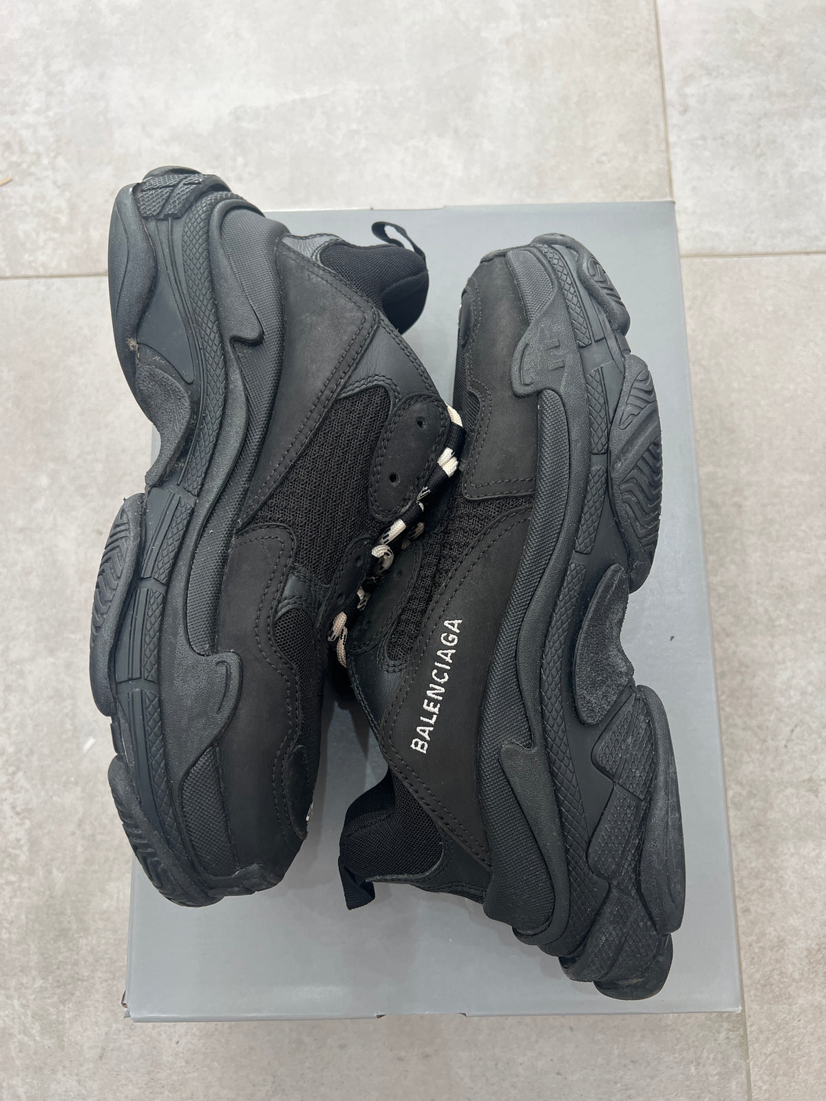 Balenciaga Triple S/3S Black
