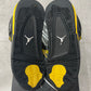 Jordan 4 Thunder