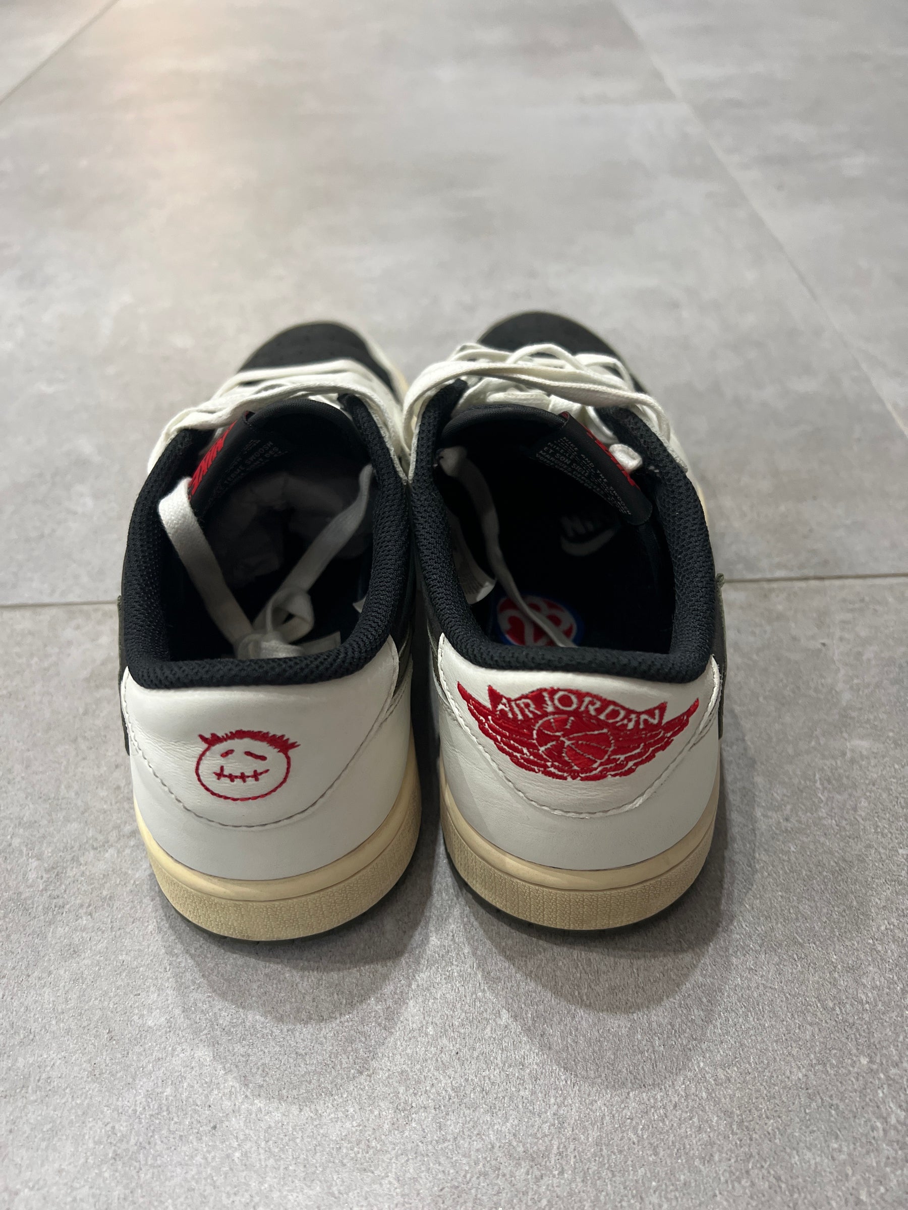 Jordan 1 Low x Travis Scott Olive